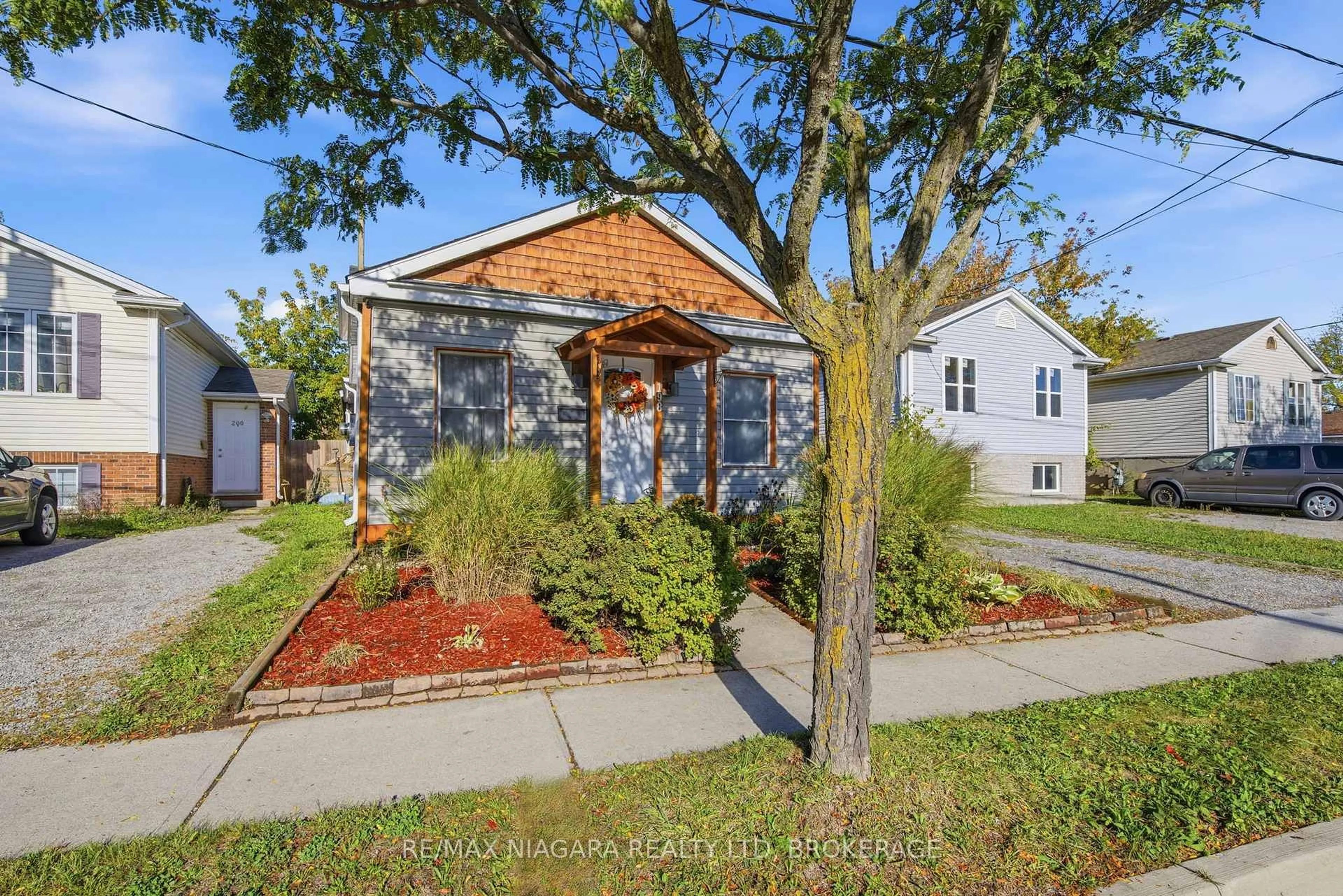 Unknown for 198 Pelham Rd, St. Catharines Ontario L2S 1W7