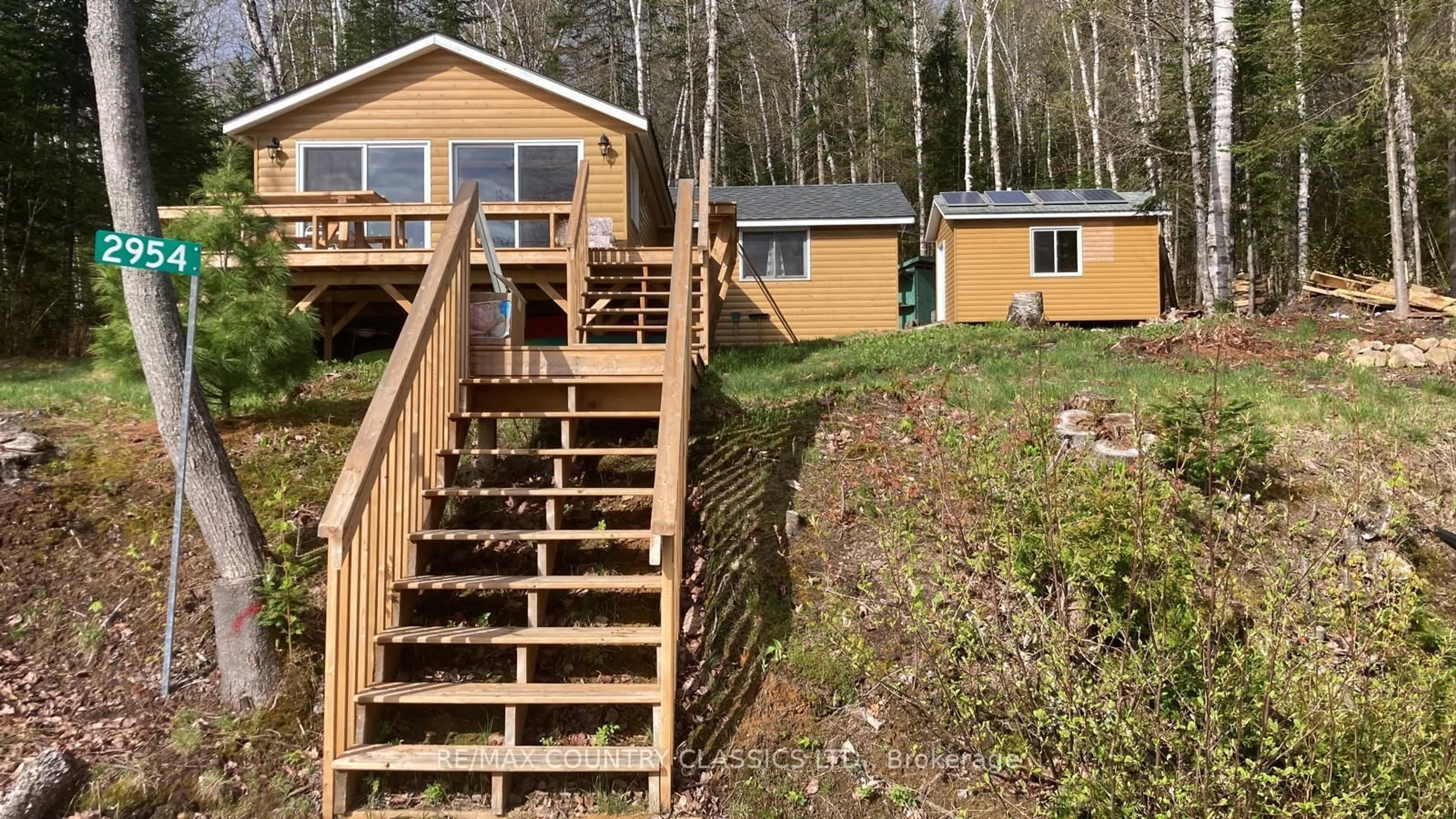 A pic from outside/outdoor area/front of a property/back of a property/a pic from drone, unknown for 2954 Aylen Lake Rd, South Algonquin Ontario K0J 2M0