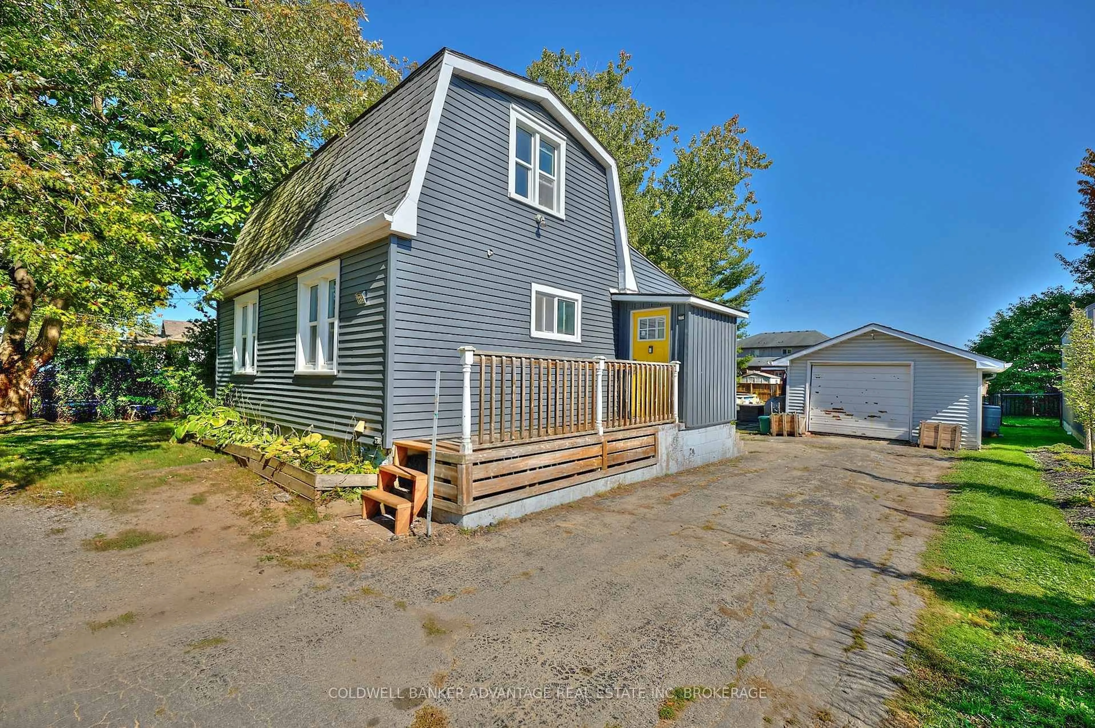 Unknown for 1123 Pelham St, Pelham Ontario L3C 3E4