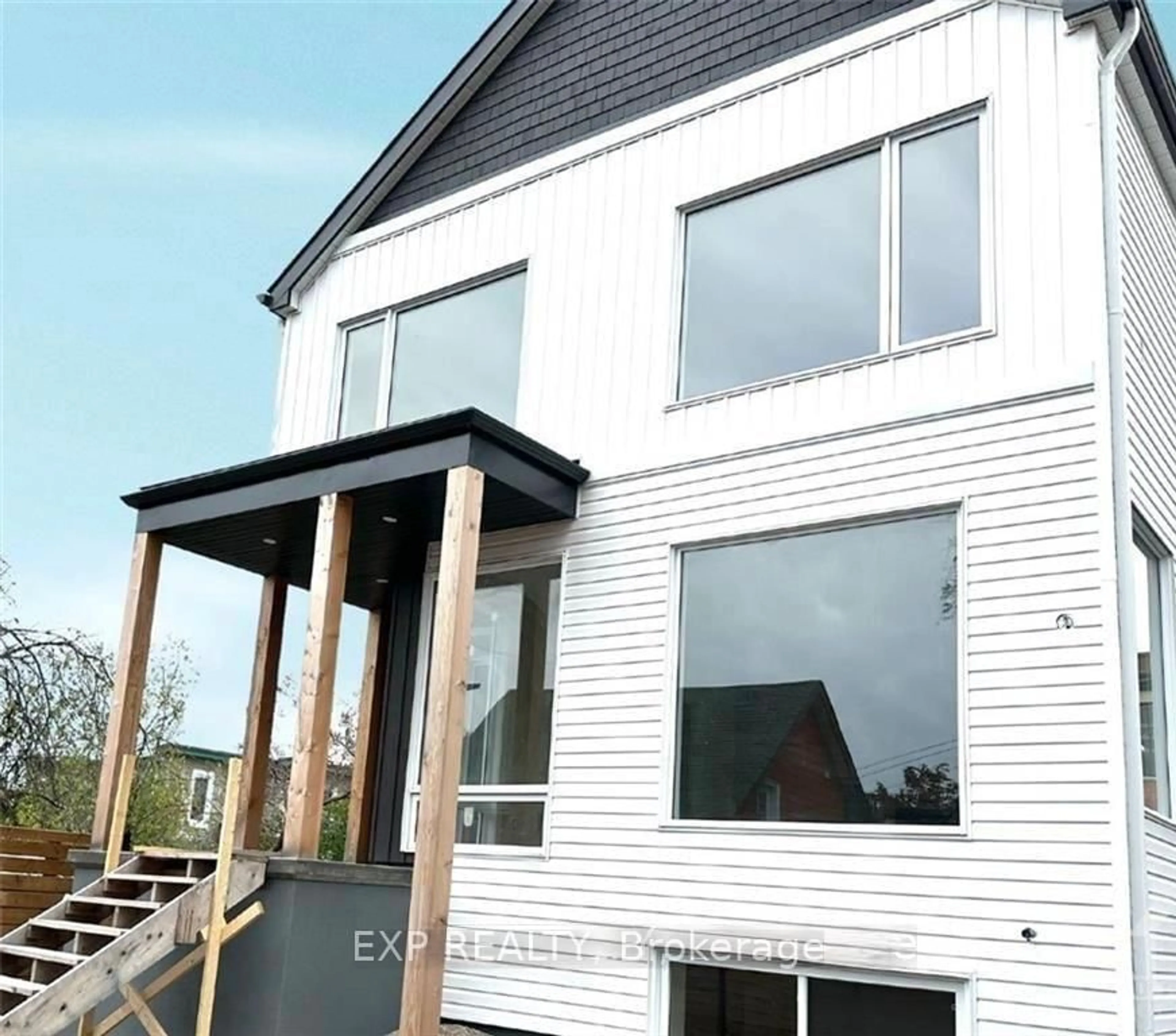 Home with vinyl exterior material, building for 25 O'meara St #A + B, Ottawa Ontario K1Y 2S8