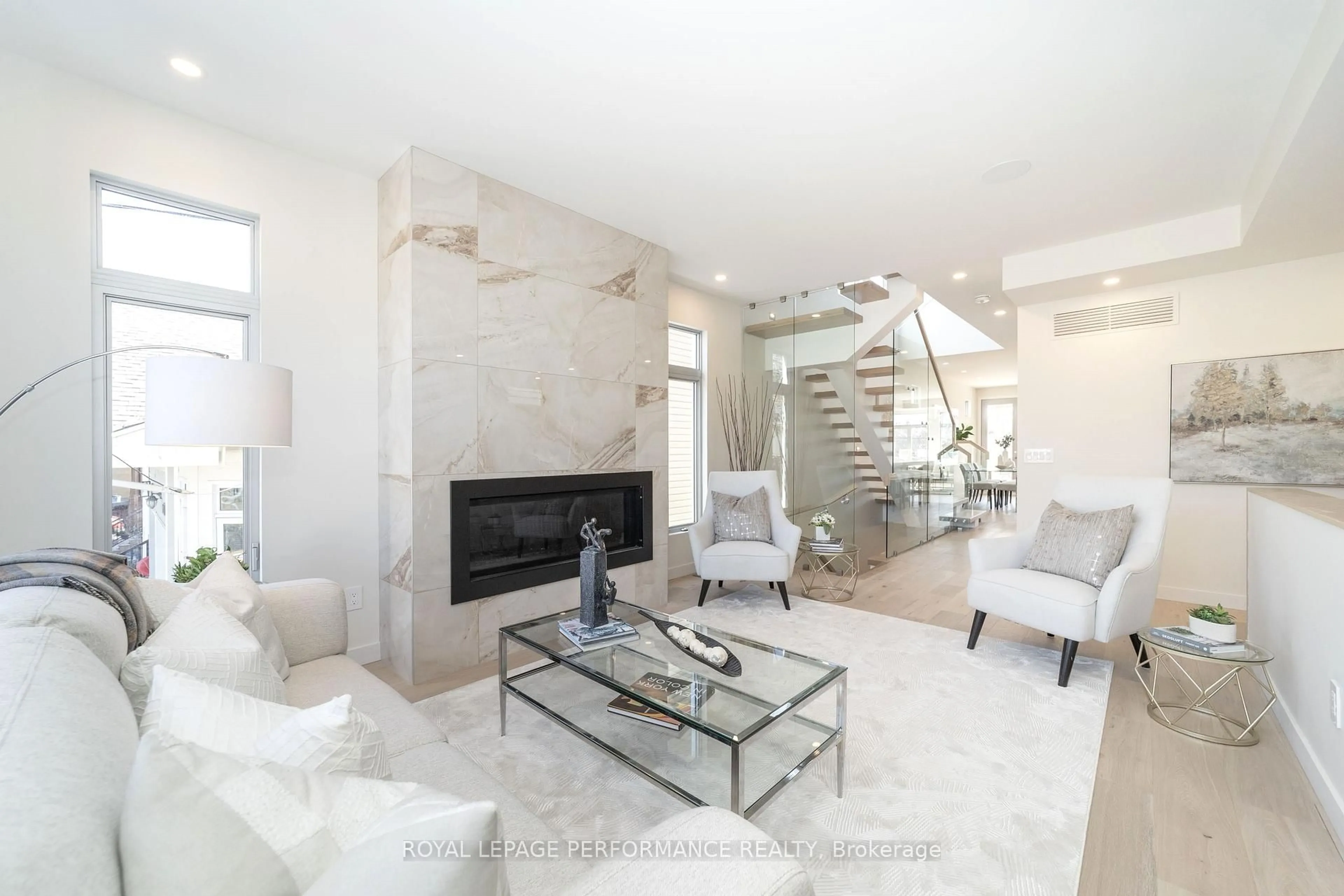 Living room with furniture, ceramic/tile floor for 424 Avondale Ave, Ottawa Ontario K2A 0S3