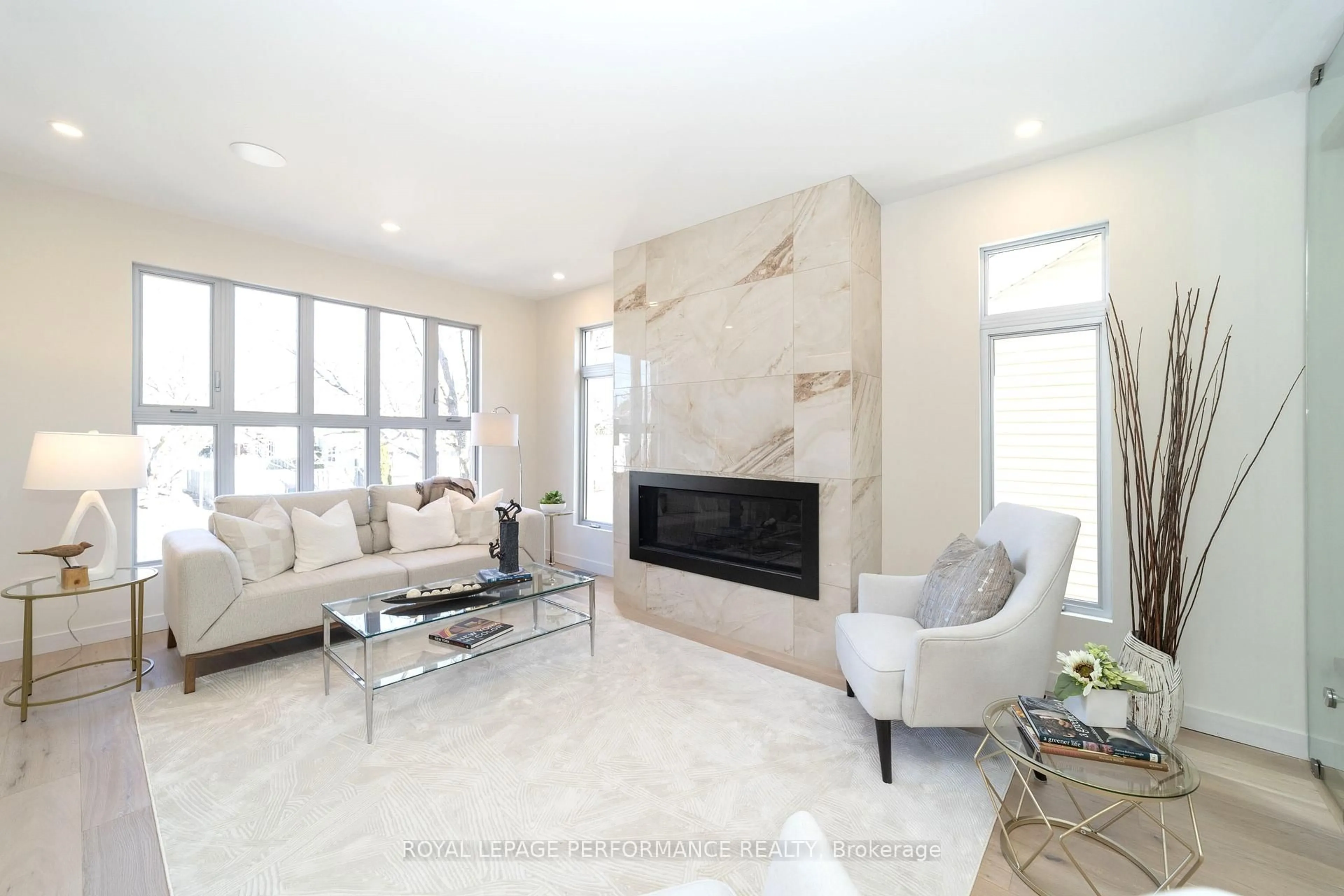 Living room with furniture, ceramic/tile floor for 424 Avondale Ave, Ottawa Ontario K2A 0S3