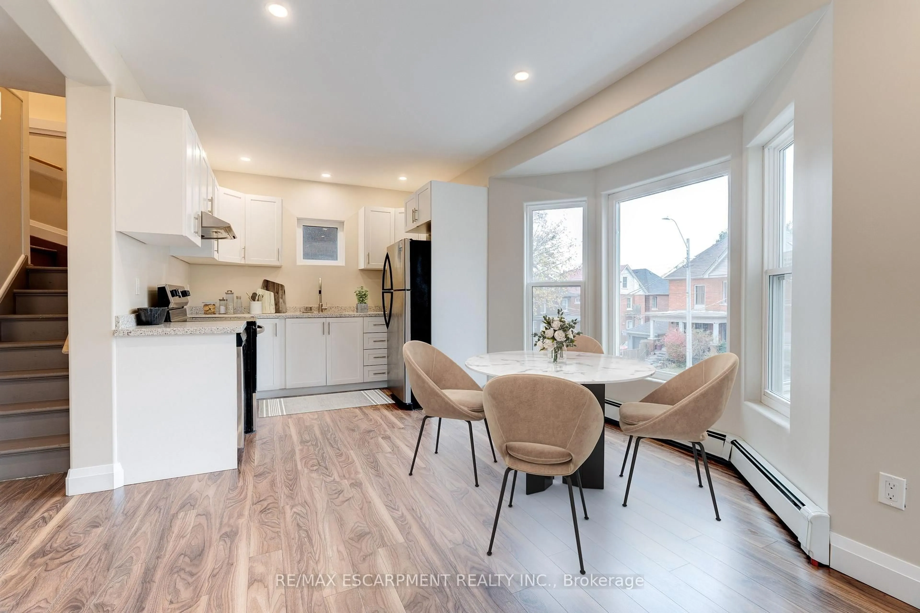 Open concept kitchen, unknown for 152 Sanford Ave, Hamilton Ontario L8M 2G9
