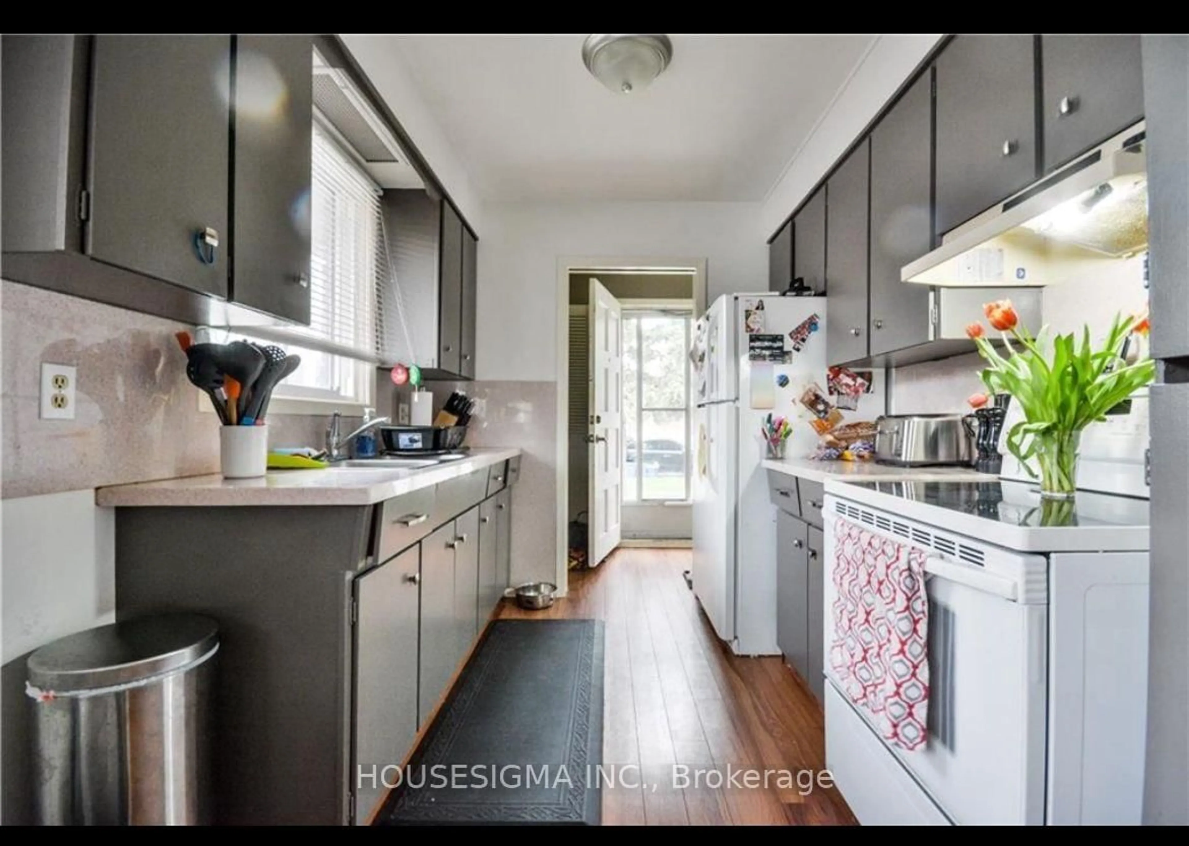 Unknown for 124 Dorchester Blvd, St. Catharines Ontario L2M 6B9