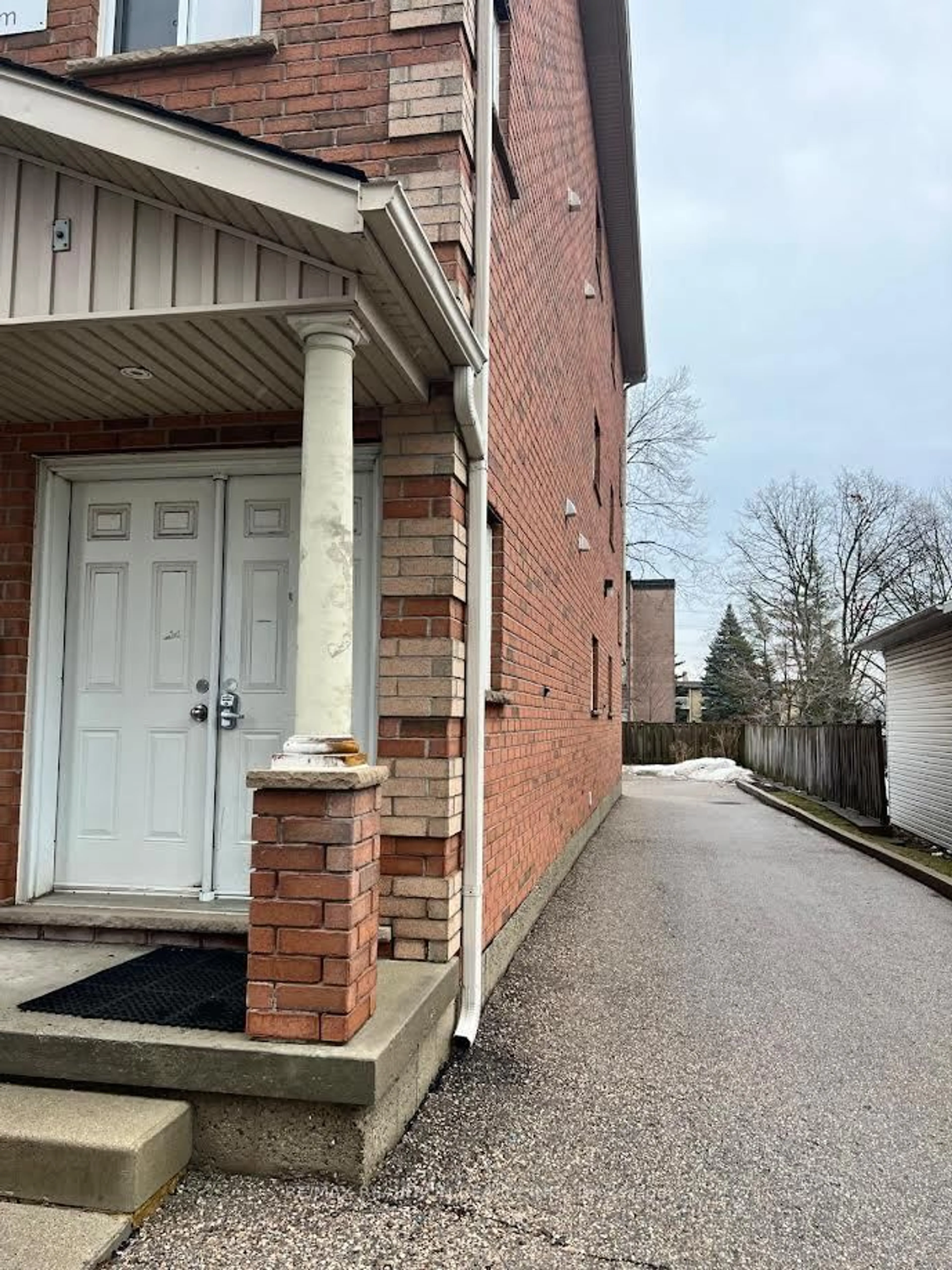 Home with brick exterior material, street for 334 King St, Waterloo Ontario N2J 2Z2