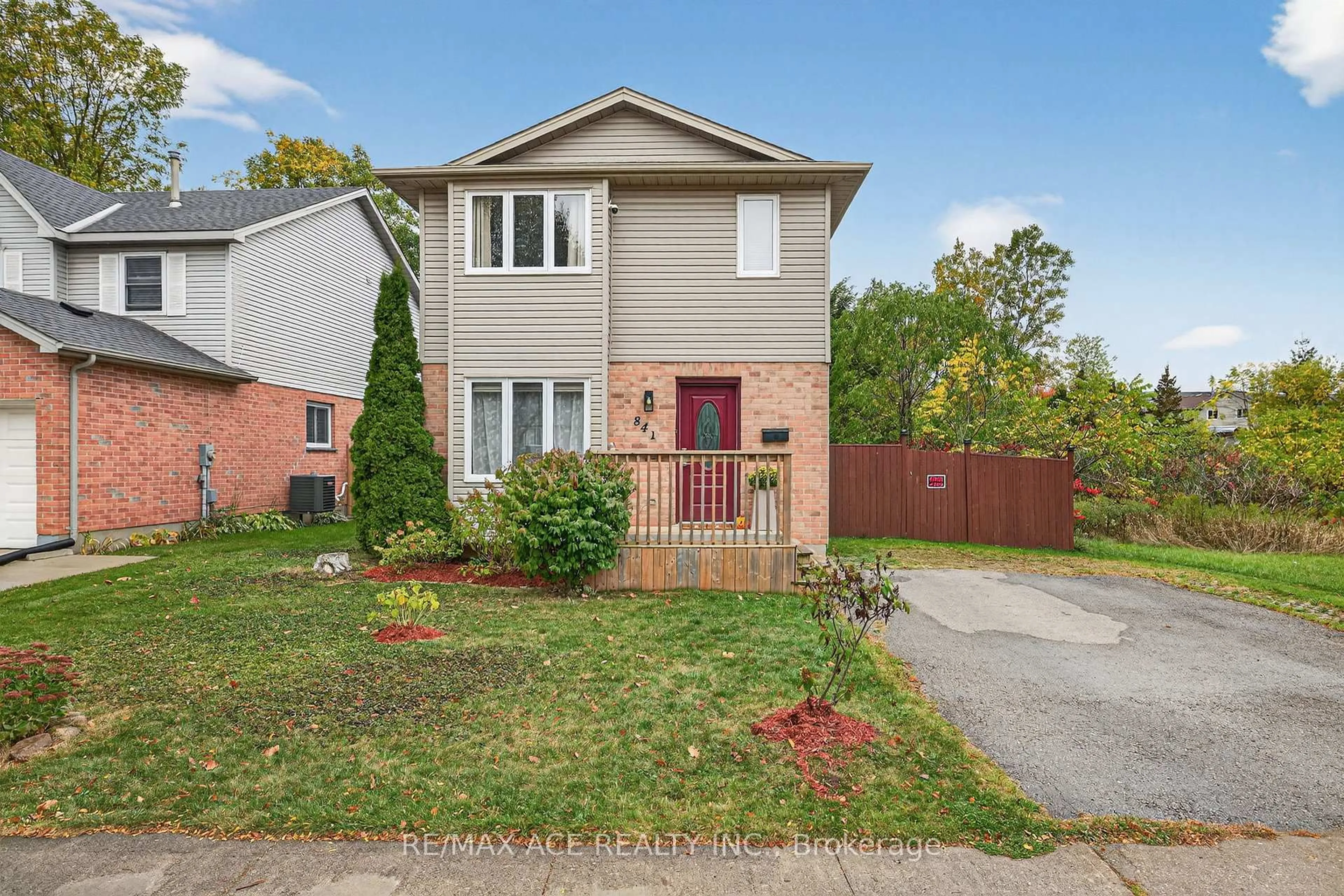 Home with brick exterior material, street for 841 Deveron Cres, London South Ontario N5Z 5B4