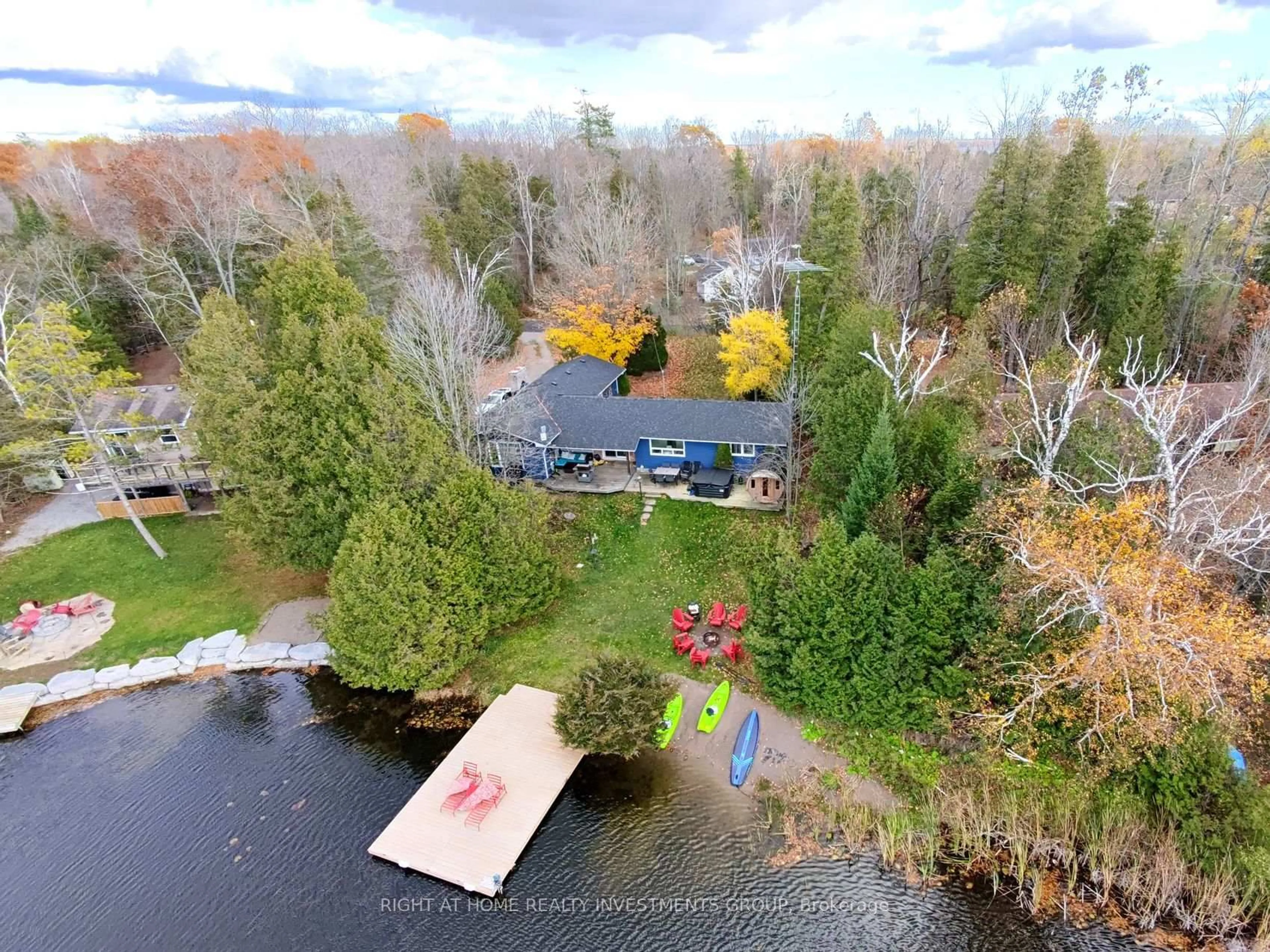 A pic from outside/outdoor area/front of a property/back of a property/a pic from drone, water/lake/river/ocean view for 284 KAWARTHA HIDEAWAY Rd, Trent Lakes Ontario K0L 1J0