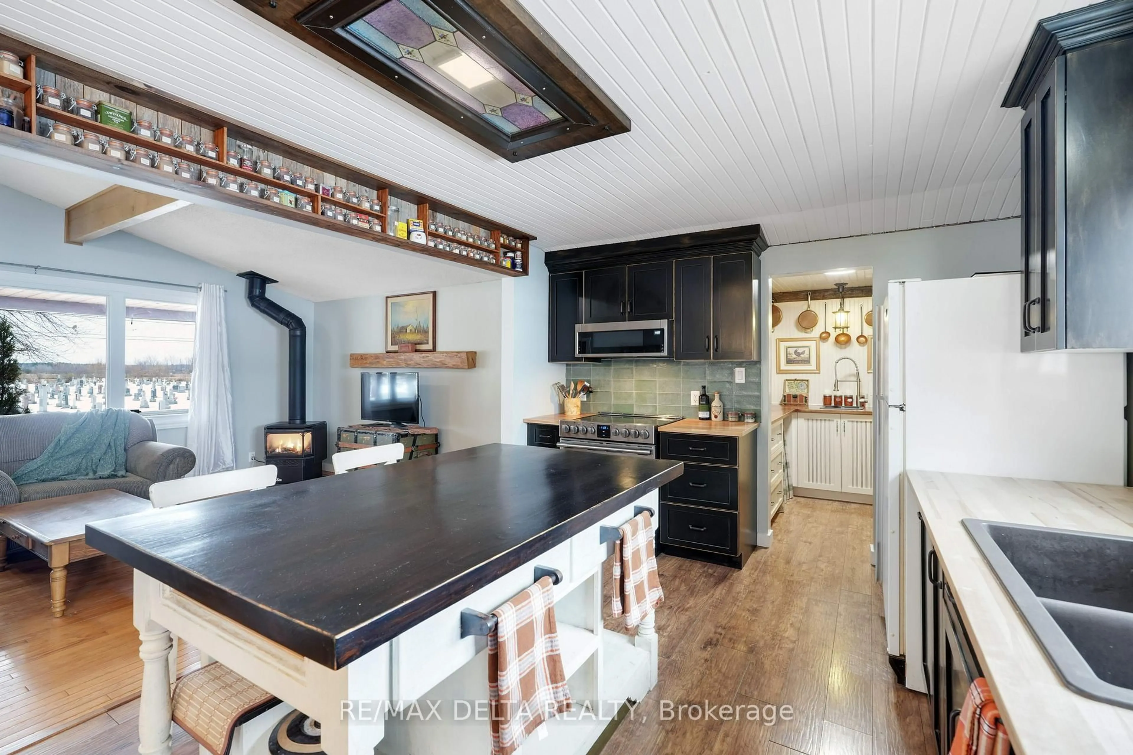 Open concept kitchen, unknown for 613 St Isidore St, Casselman Ontario K0A 1M0