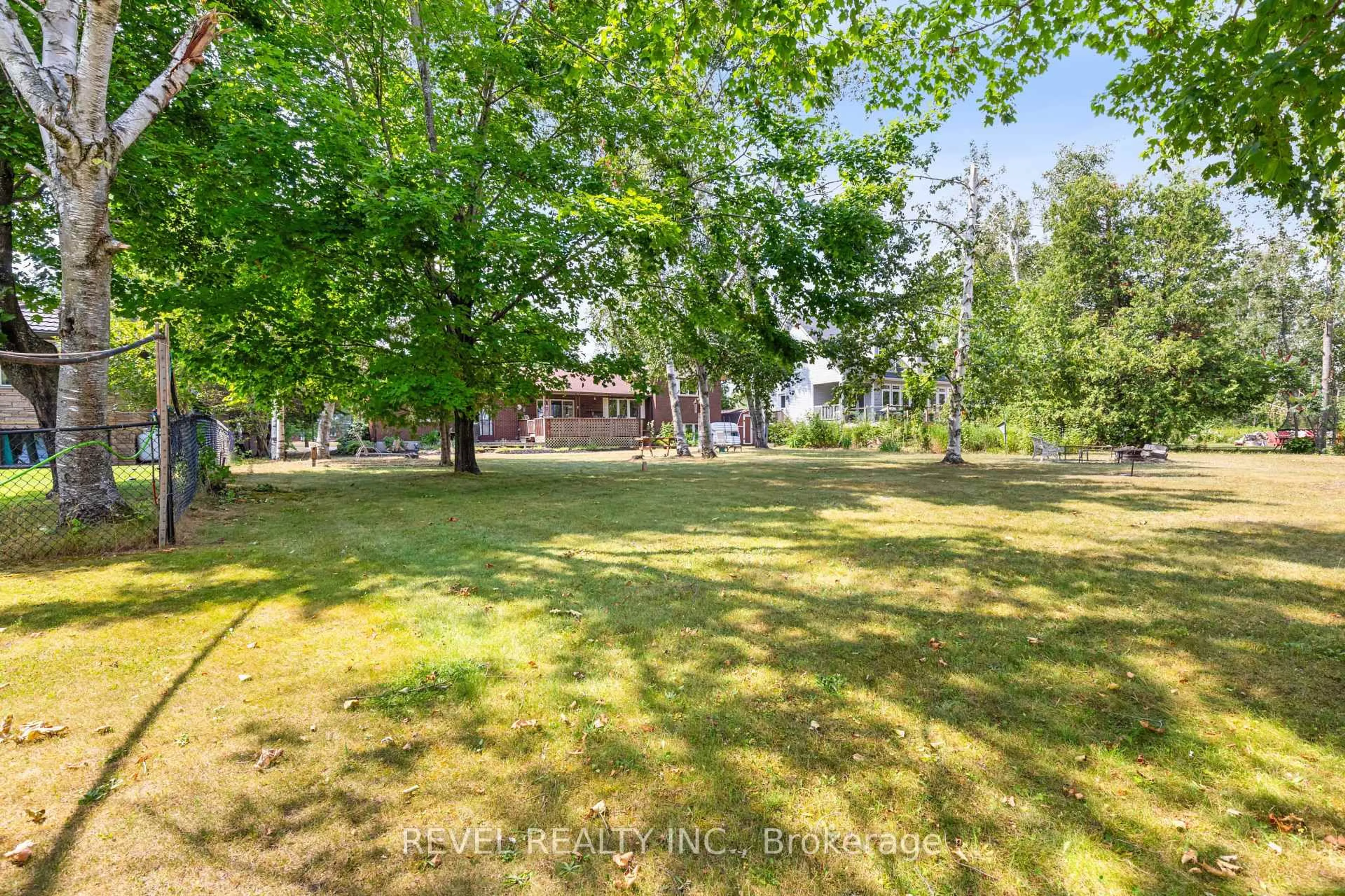 A pic from outside/outdoor area/front of a property/back of a property/a pic from drone, forest/trees view for 126 Pinewood Blvd, Kawartha Lakes Ontario K0M 2T0