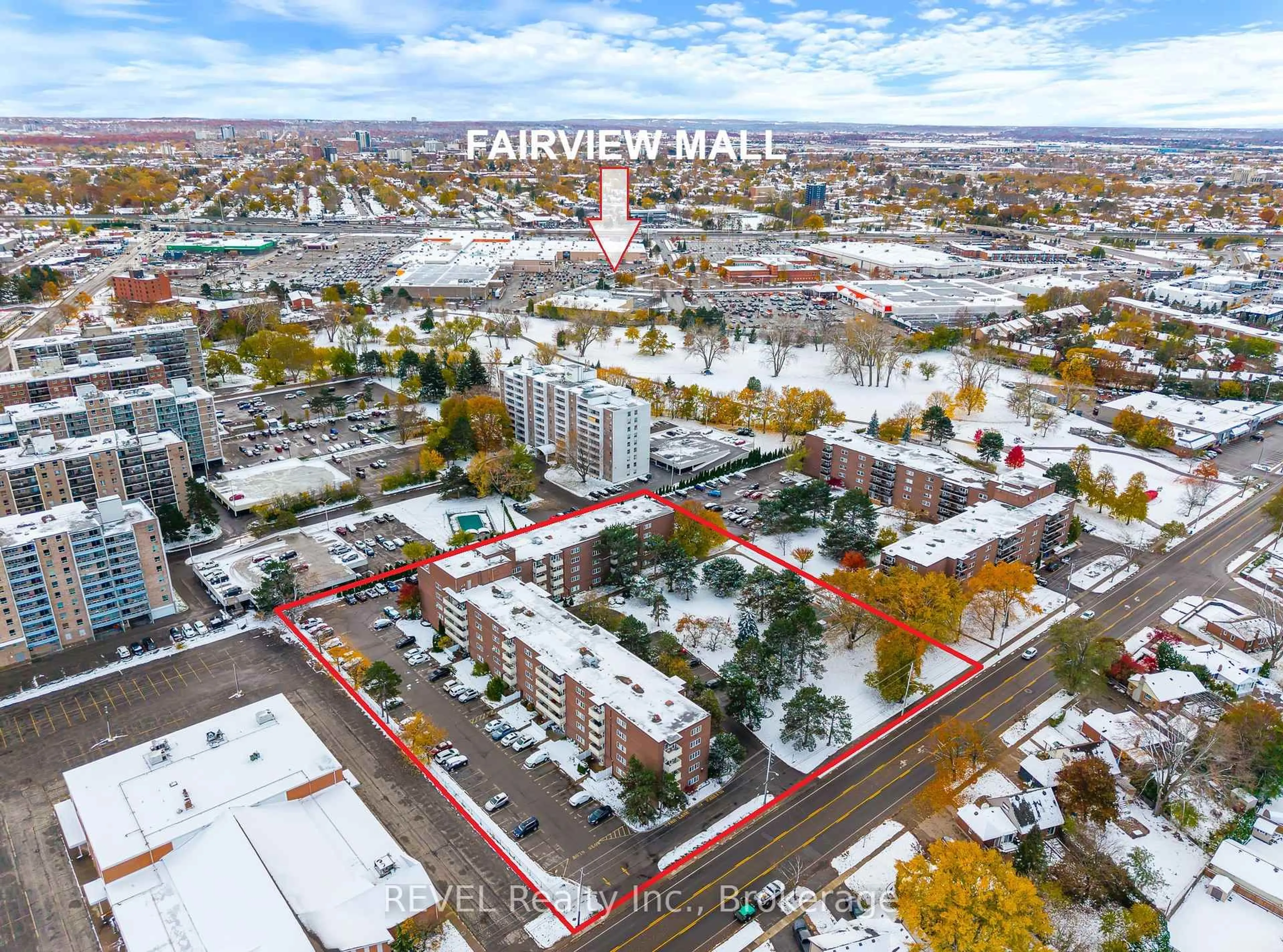 A pic from outside/outdoor area/front of a property/back of a property/a pic from drone, street for 198 Scott St #421, St. Catharines Ontario L2N 5T3