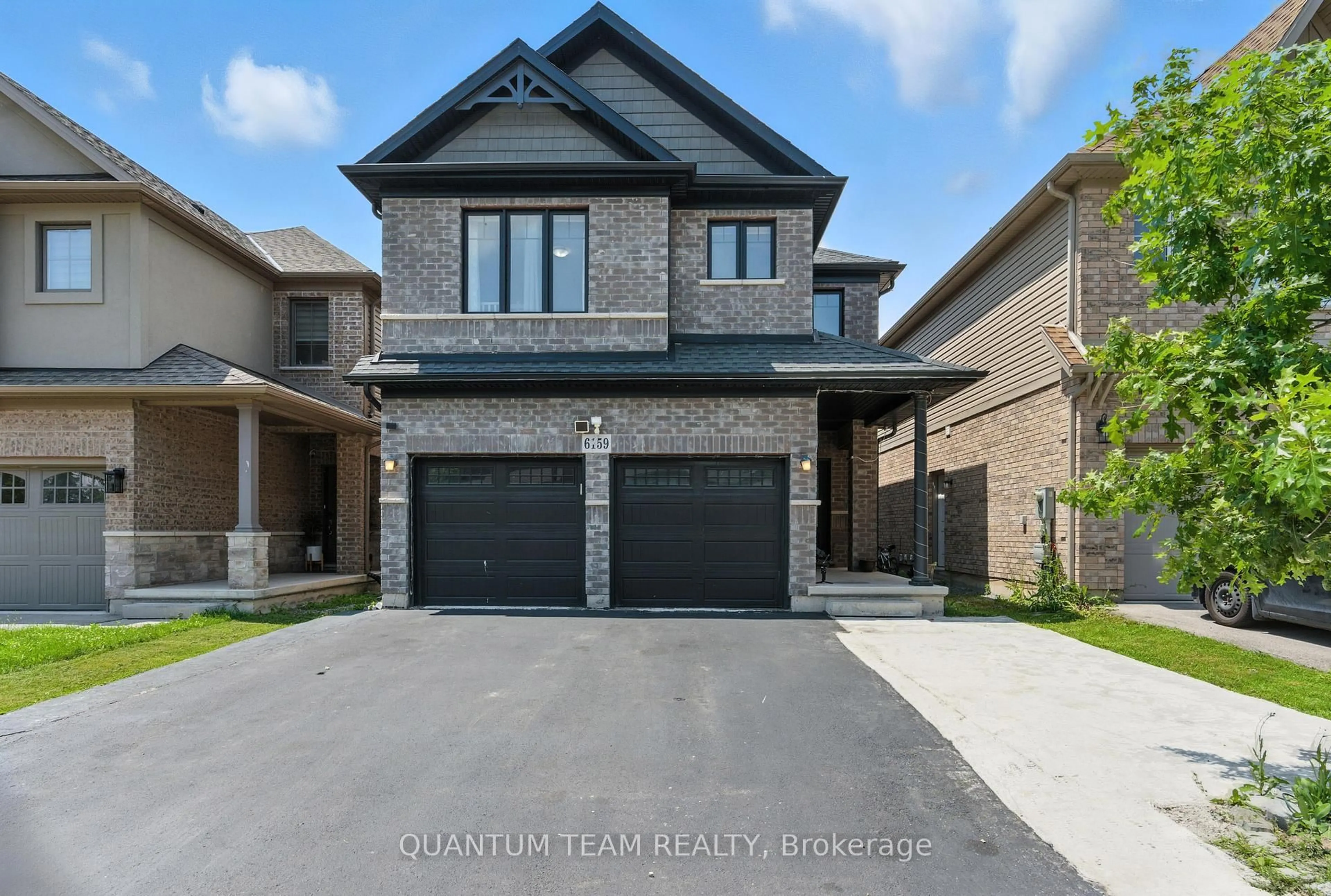 Home with brick exterior material, street for 6159 Eaglewood Dr, Niagara Falls Ontario L2G 0A7