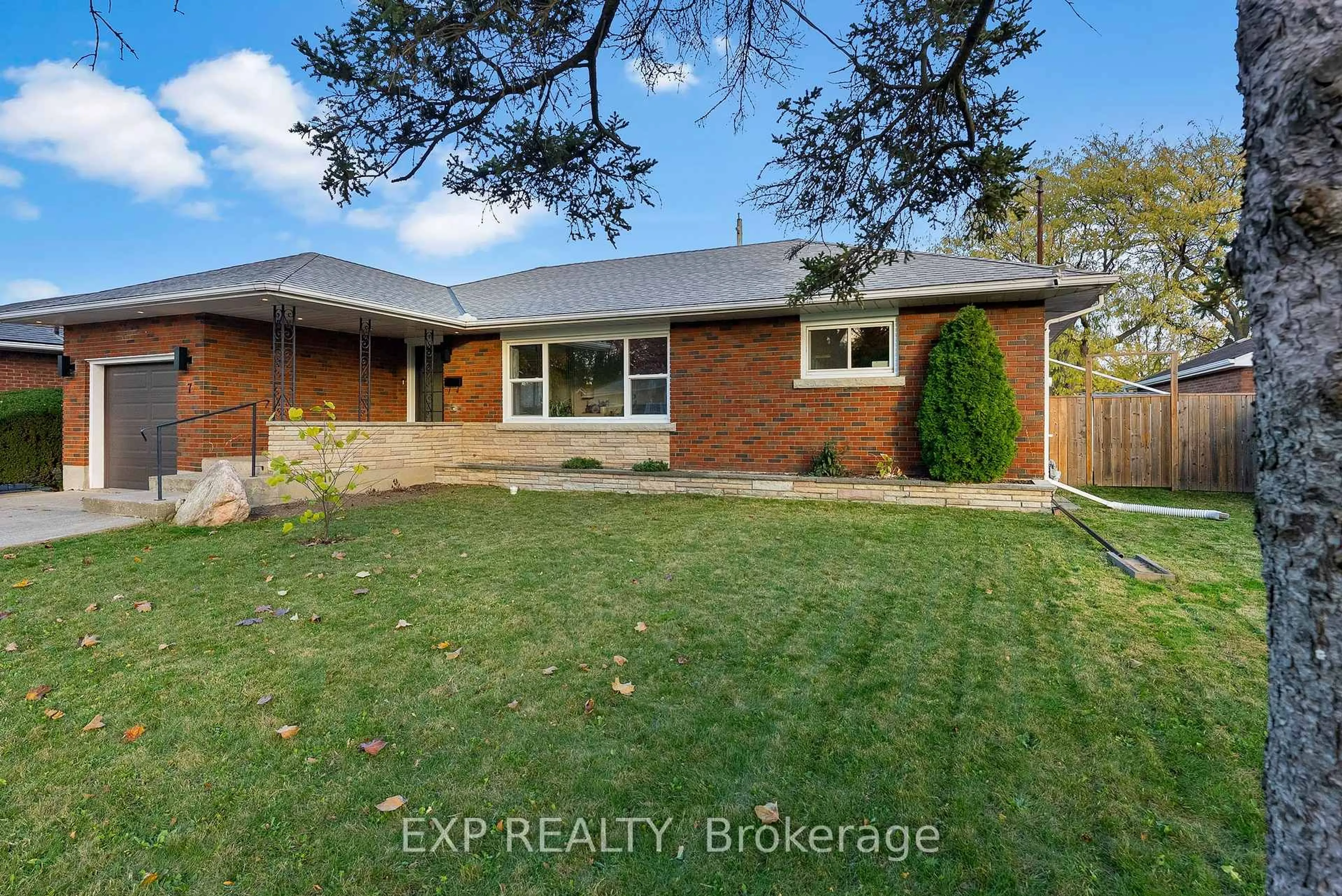 Home with brick exterior material, street for 7 HARCOVE St, St. Catharines Ontario L2N 1W7