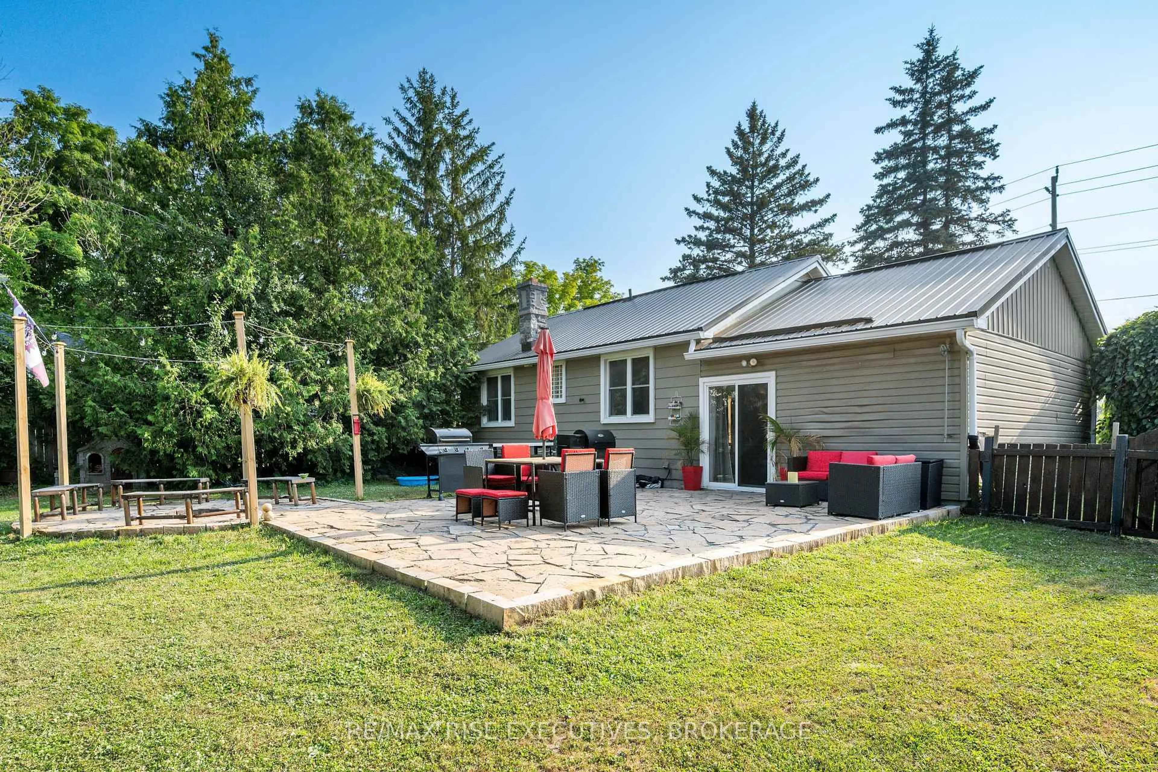 Patio, street for 1224 Westbrook Rd, Kingston Ontario K7P 2V3