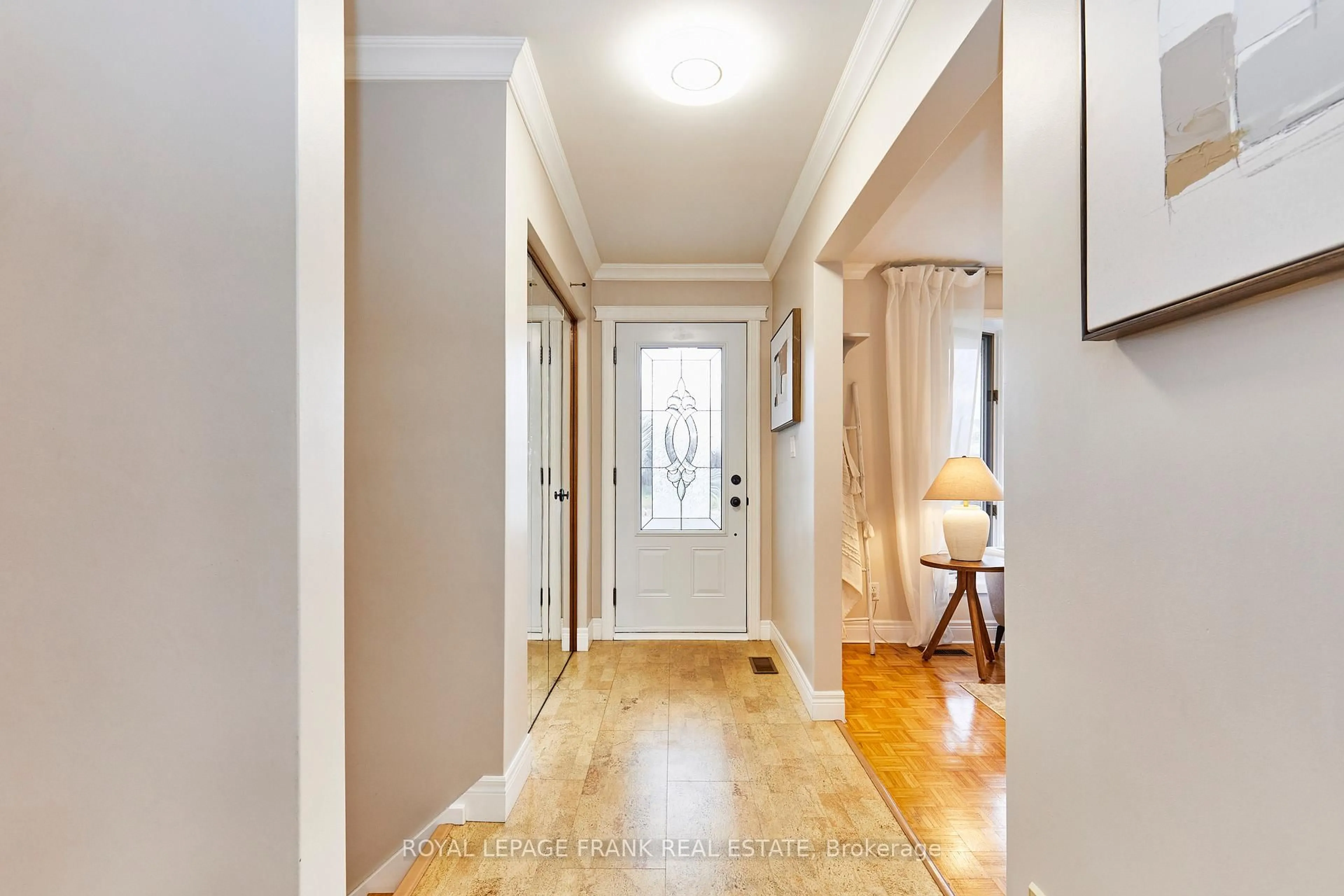 Indoor entryway for 37 Centennial Dr, Port Hope Ontario L1A 3S9