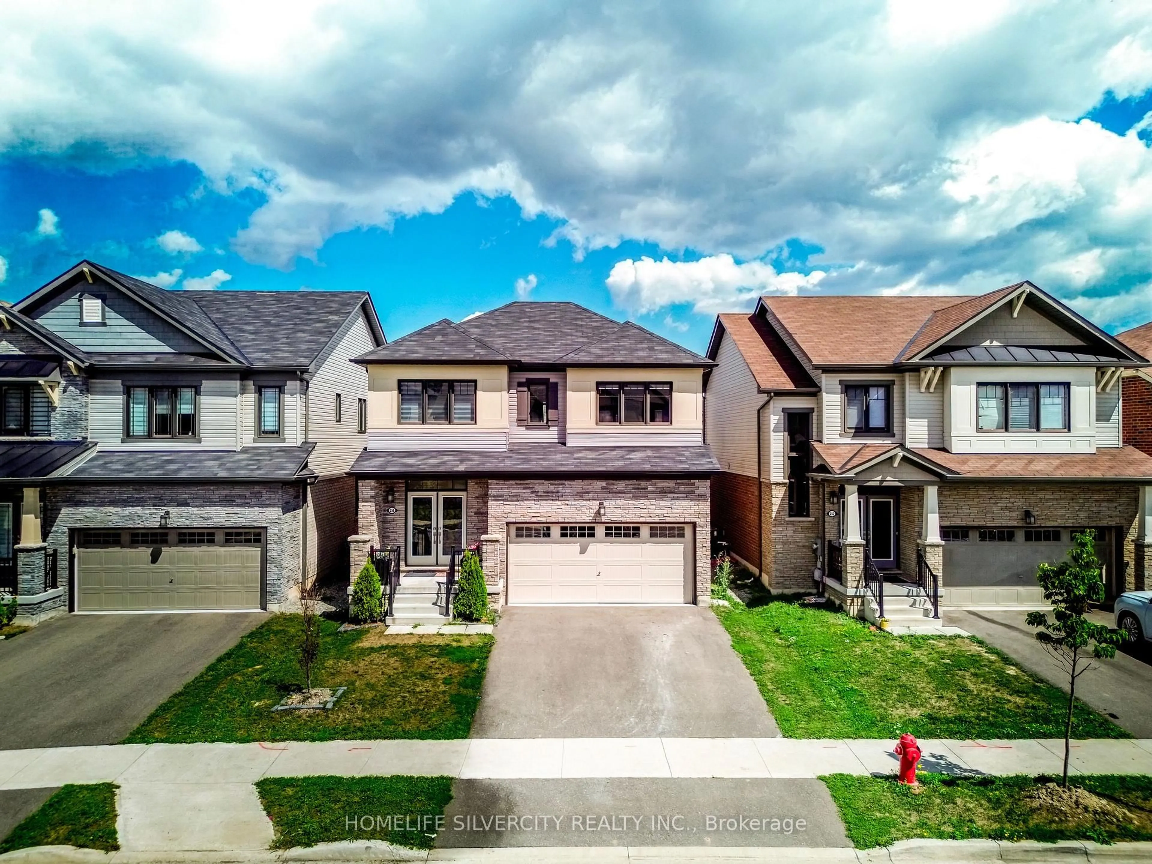 A pic from outside/outdoor area/front of a property/back of a property/a pic from drone, street for 256 Bedrock Dr, Hamilton Ontario L8J 0M2