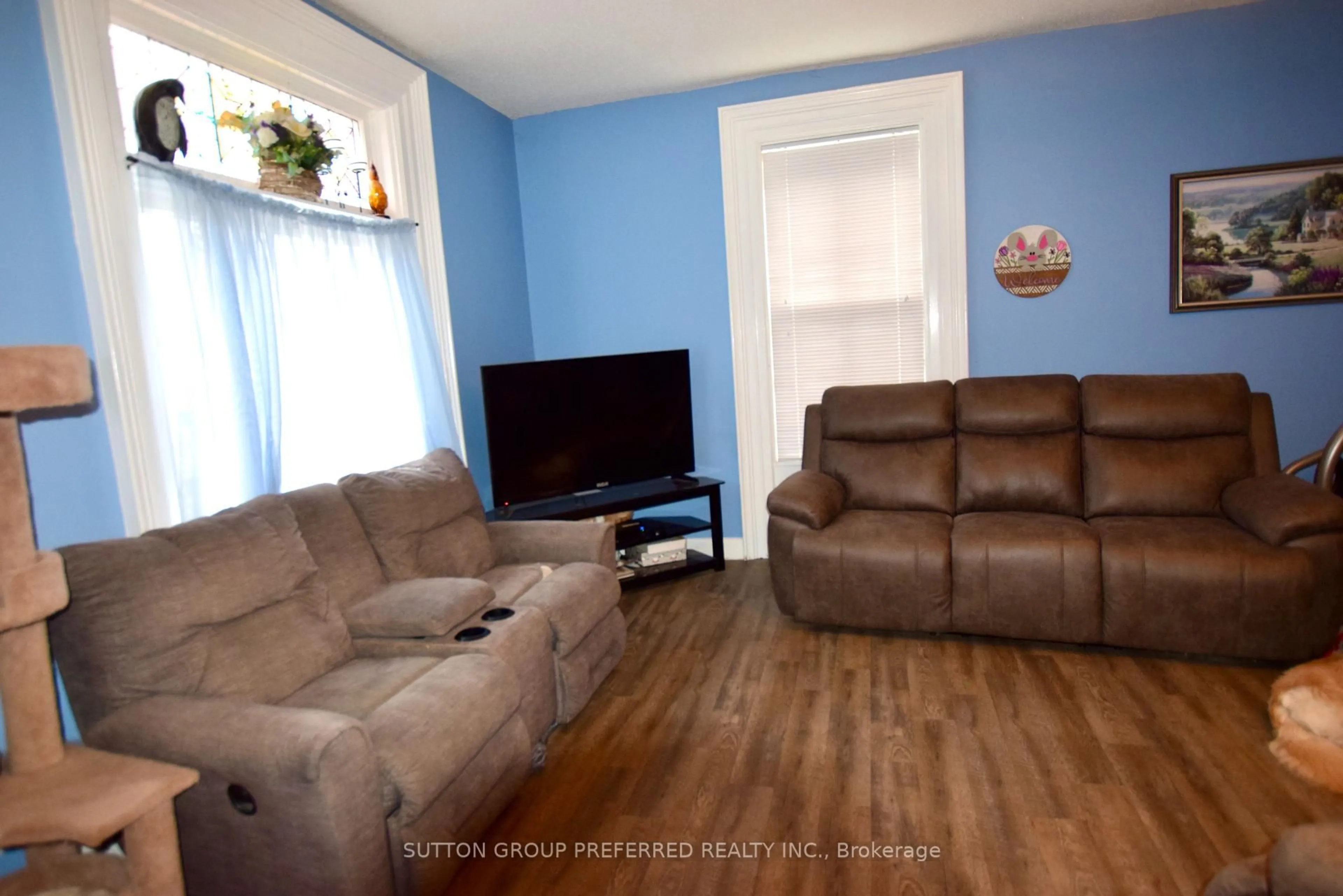 Living room with furniture, unknown for 246 Elizabeth St, Southwest Middlesex Ontario N0L 1M0