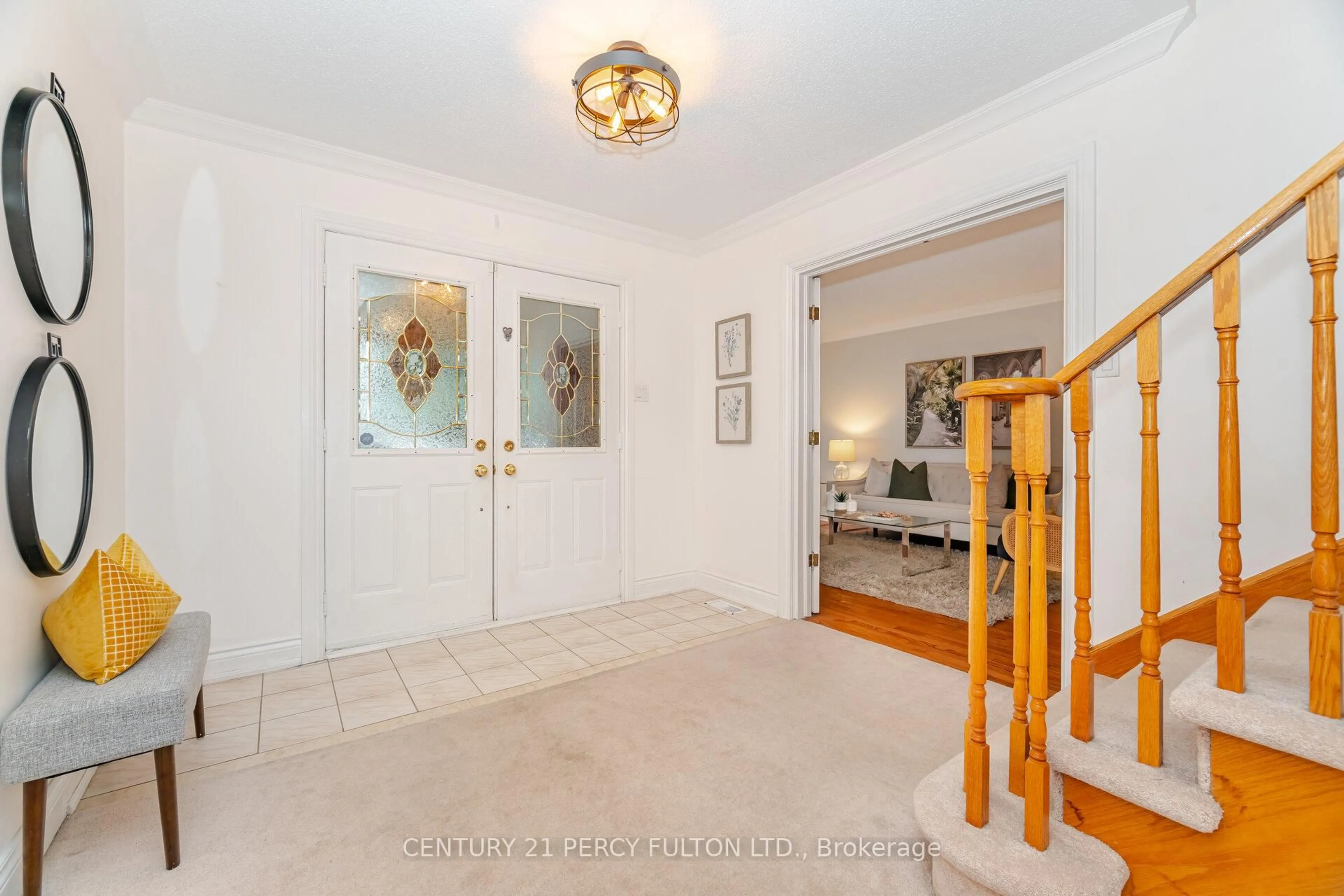 Indoor entryway for 746 Beatty Cres, Cobourg Ontario K9A 5K7