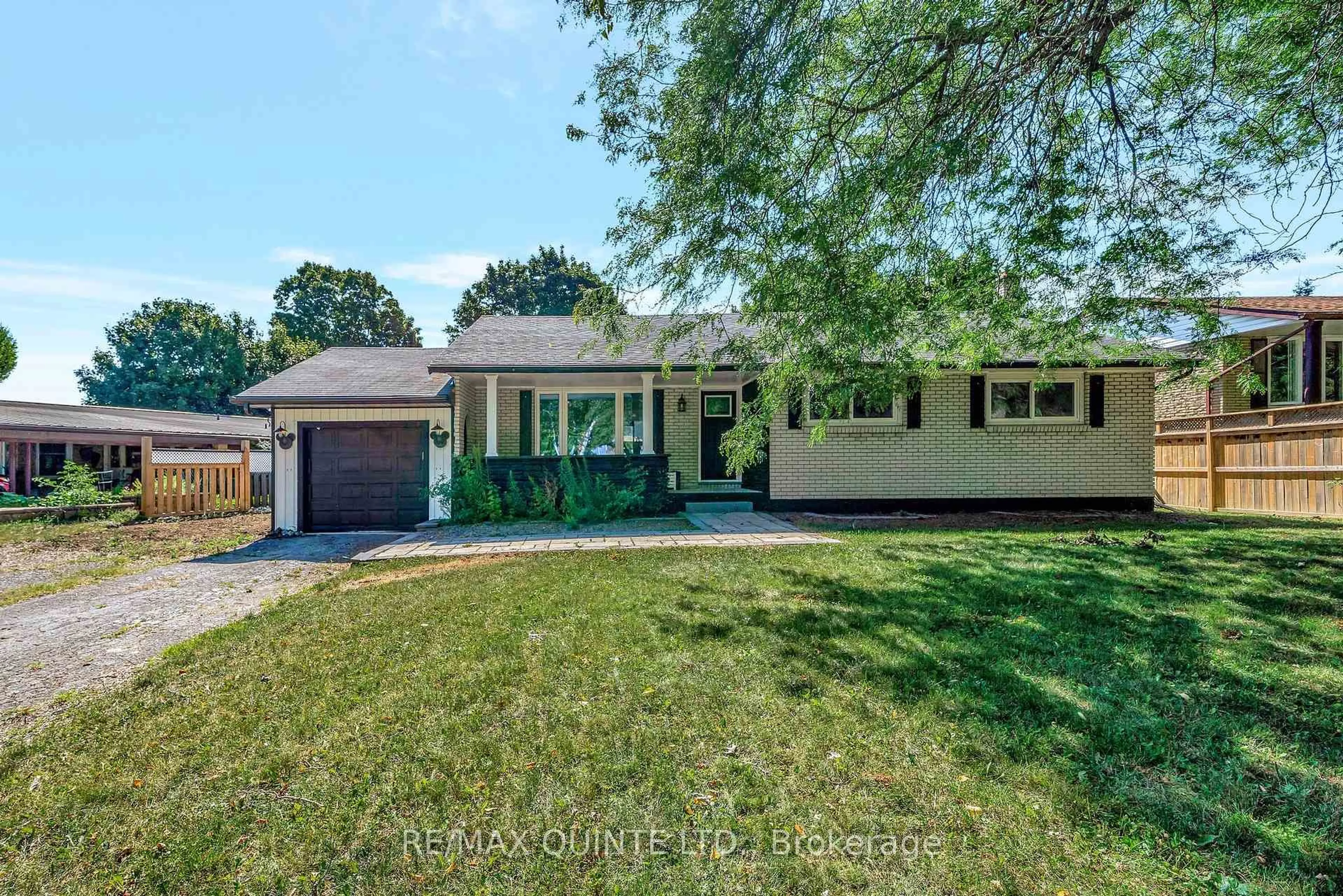 Unknown for 236 McGill St, Quinte West Ontario K8V 3K6