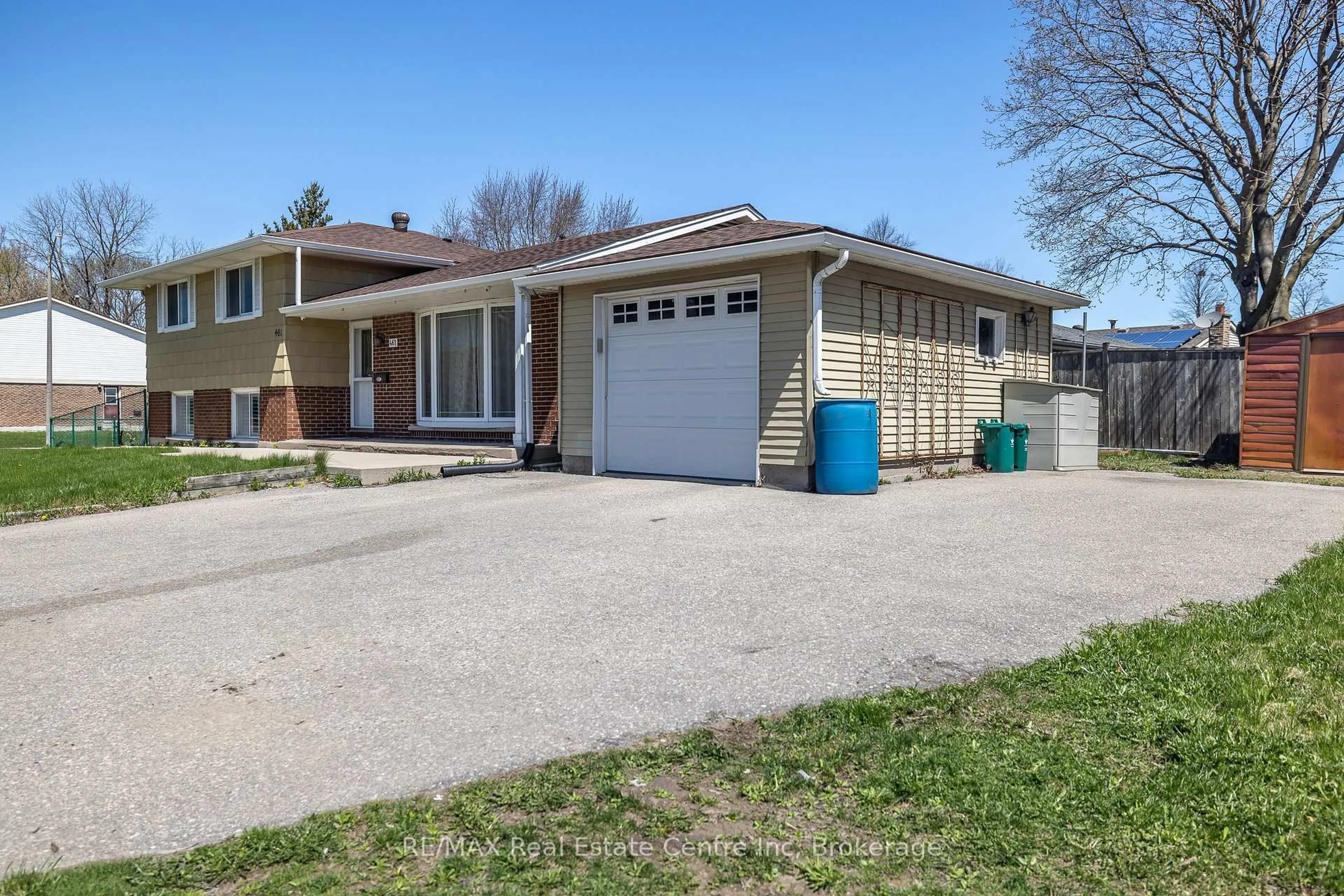 Unknown for 461 Strasburg Rd, Kitchener Ontario N2E 1P1