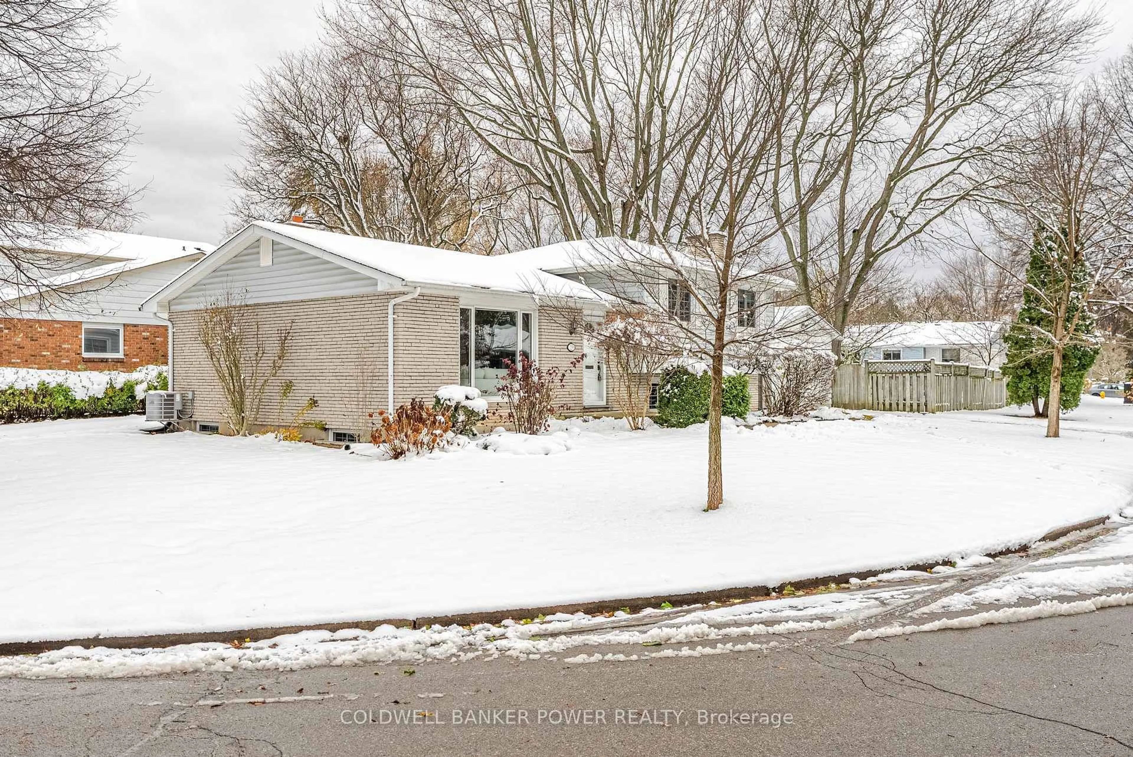 Unknown for 29 Nottinghill Cres, London South Ontario N6K 1P9