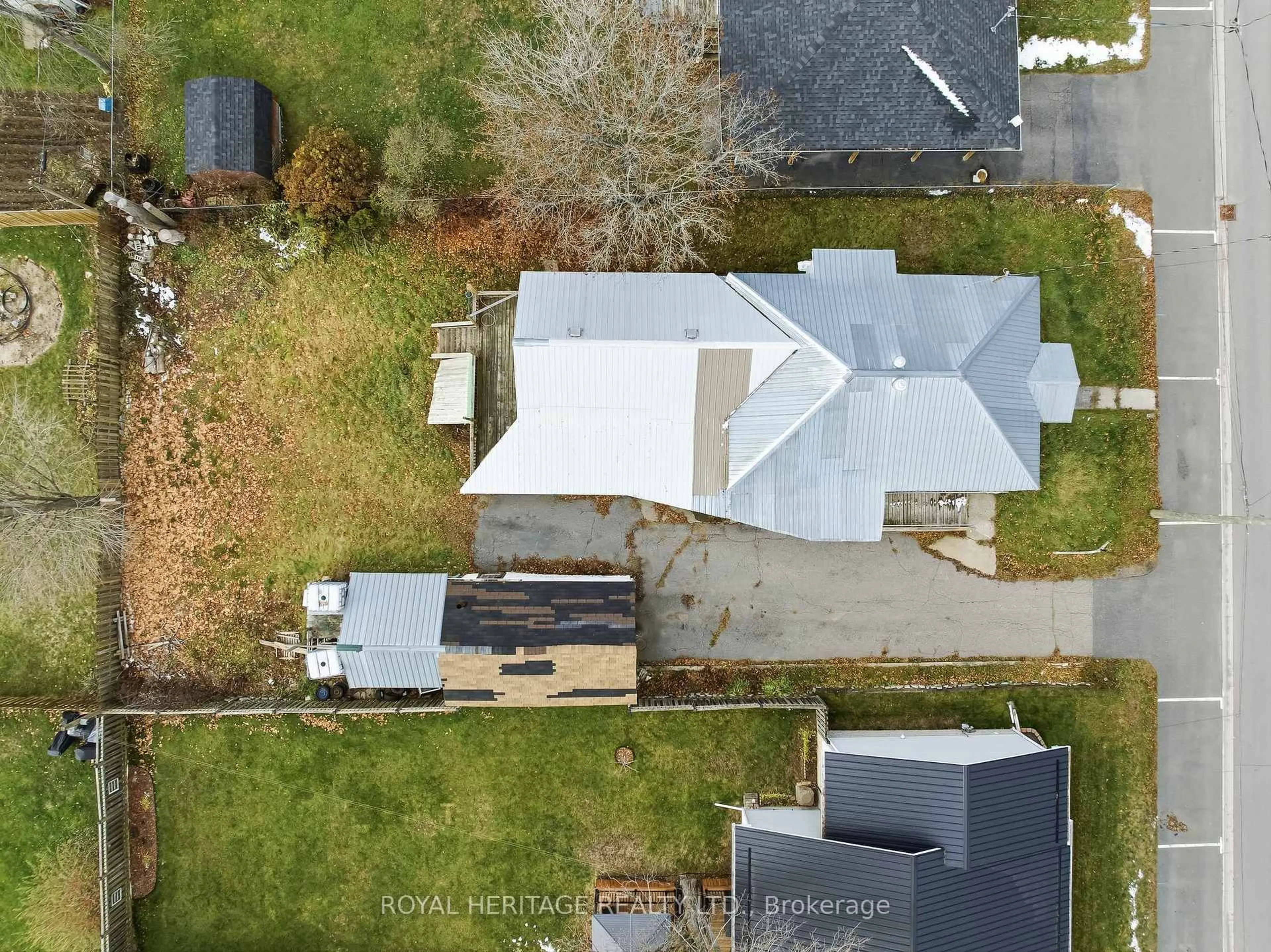 A pic from outside/outdoor area/front of a property/back of a property/a pic from drone, street for 11 Donald St, Havelock-Belmont-Methuen Ontario K0L 1Z0
