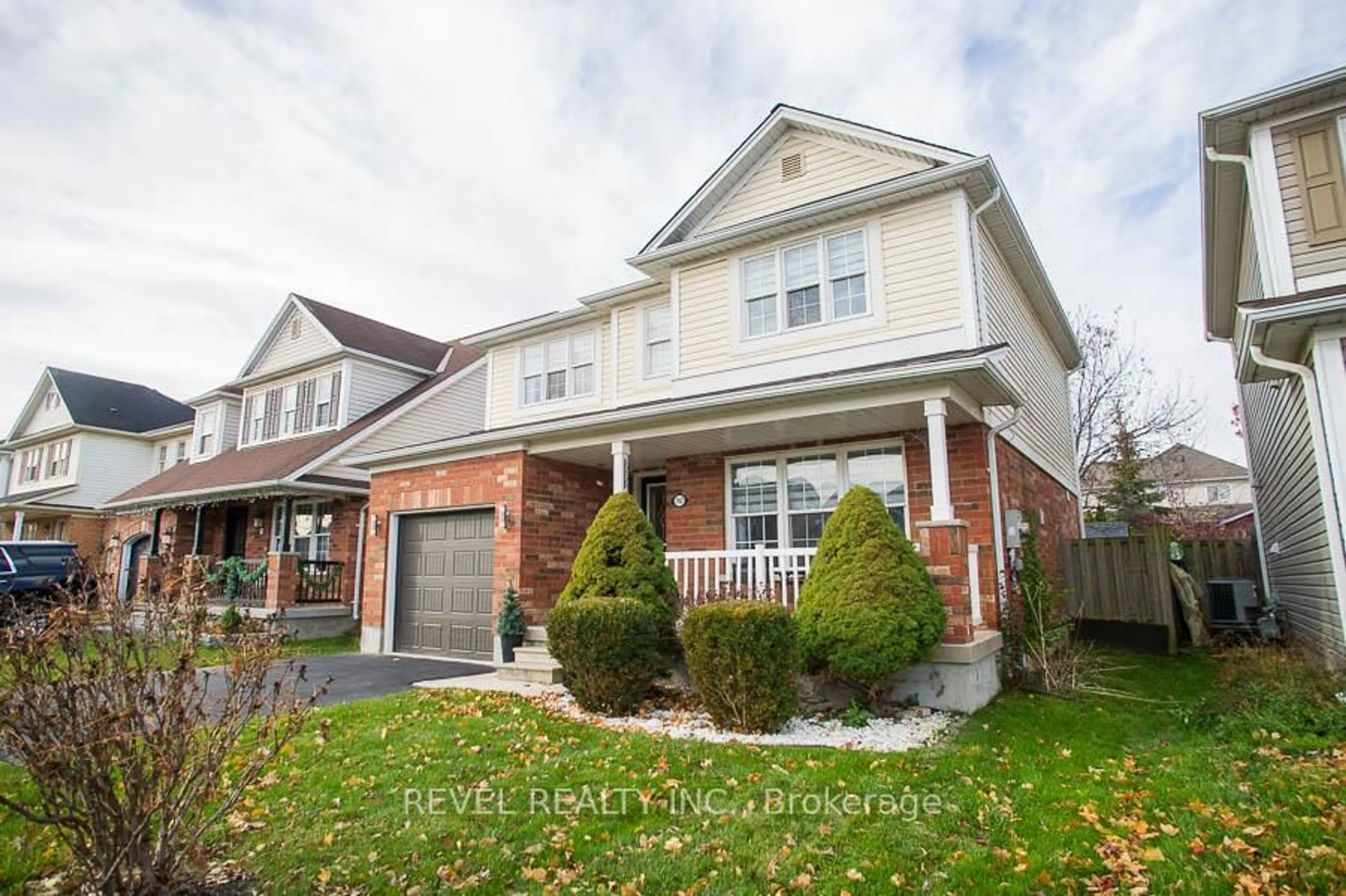 Home with brick exterior material, street for 192 Osborn Ave, Brantford Ontario N3T 6S7