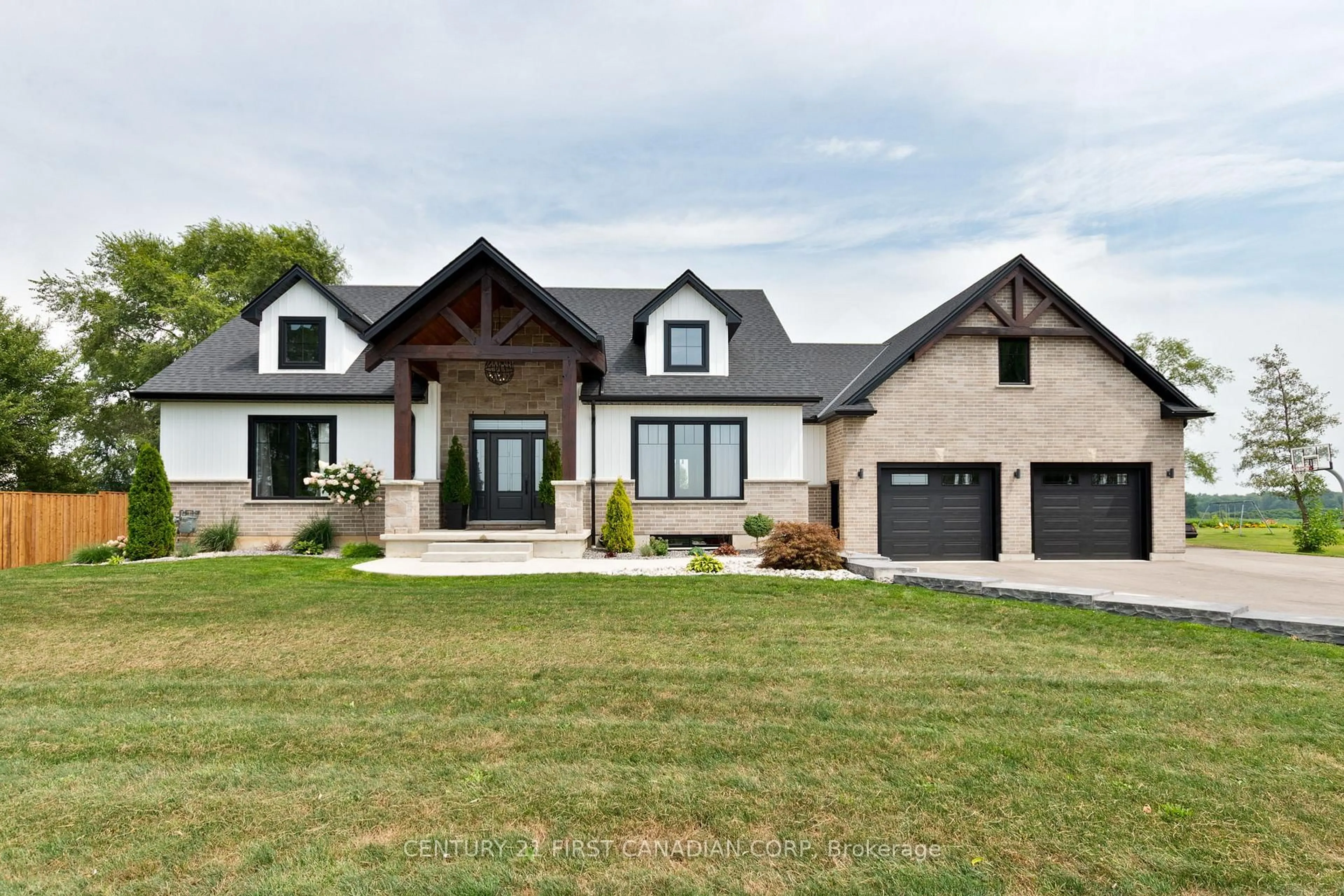 Home with brick exterior material, unknown for 8848 Walker Rd, Malahide Ontario N5H 2R1