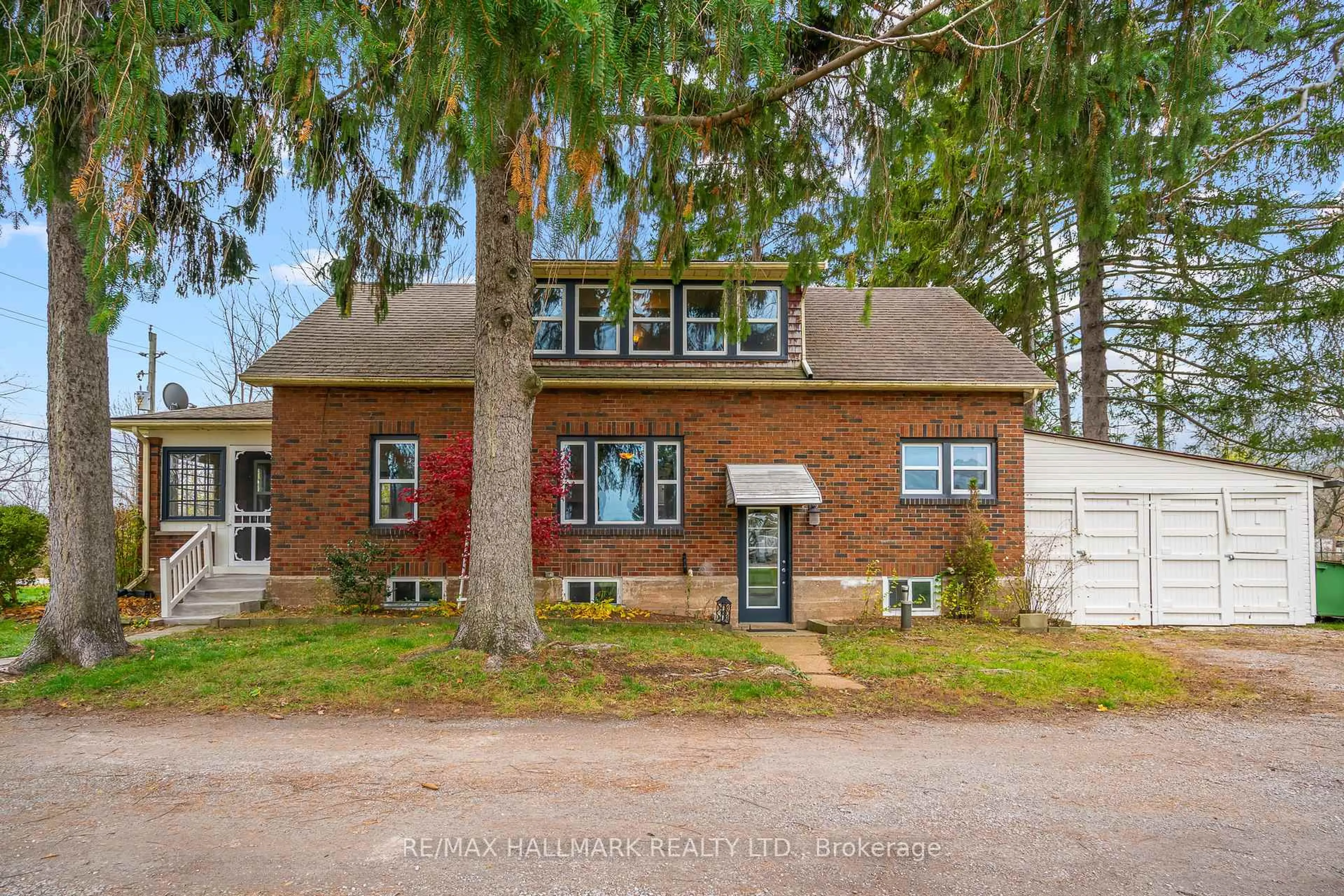 Home with brick exterior material, street for 231 Point Abino Rd, Fort Erie Ontario L0S 1N0