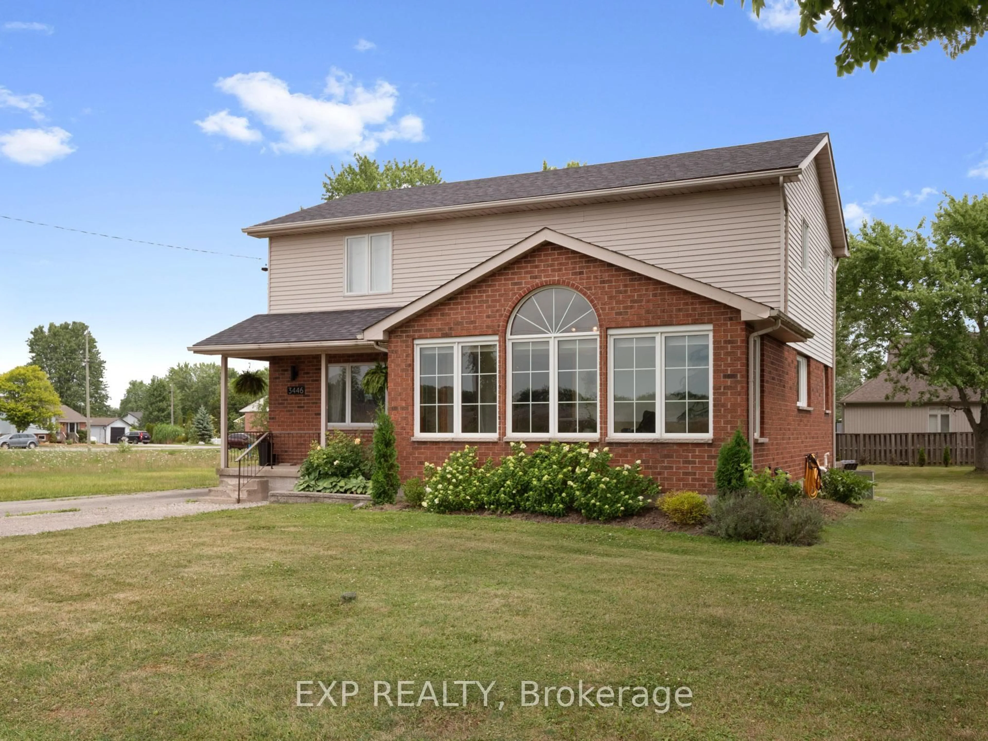 Home with brick exterior material, unknown for 3446 Black Creek Rd, Fort Erie Ontario L0S 1S0