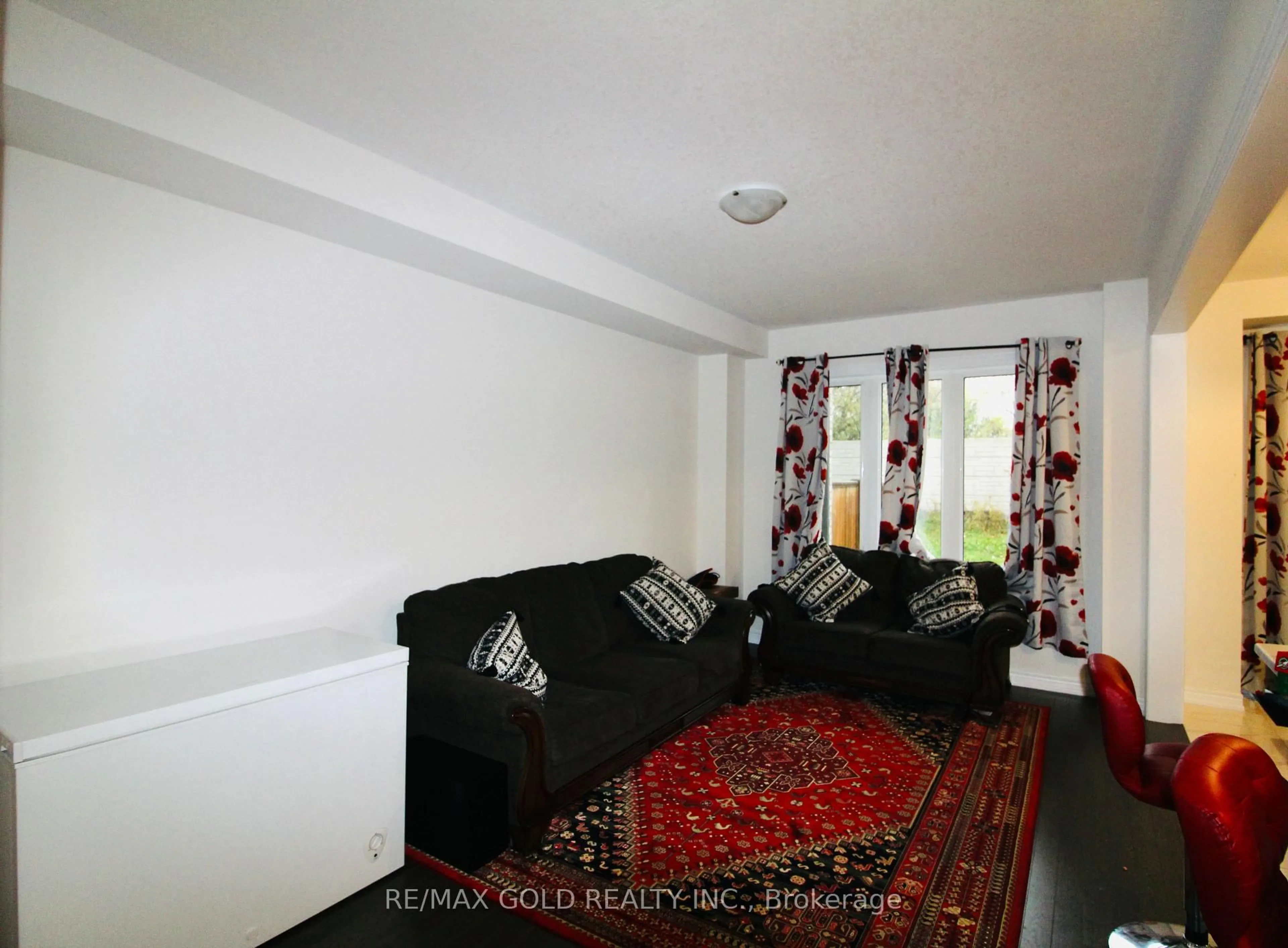 A pic of a room for 166 Deerpath Dr #52, Guelph Ontario N1K 0E2