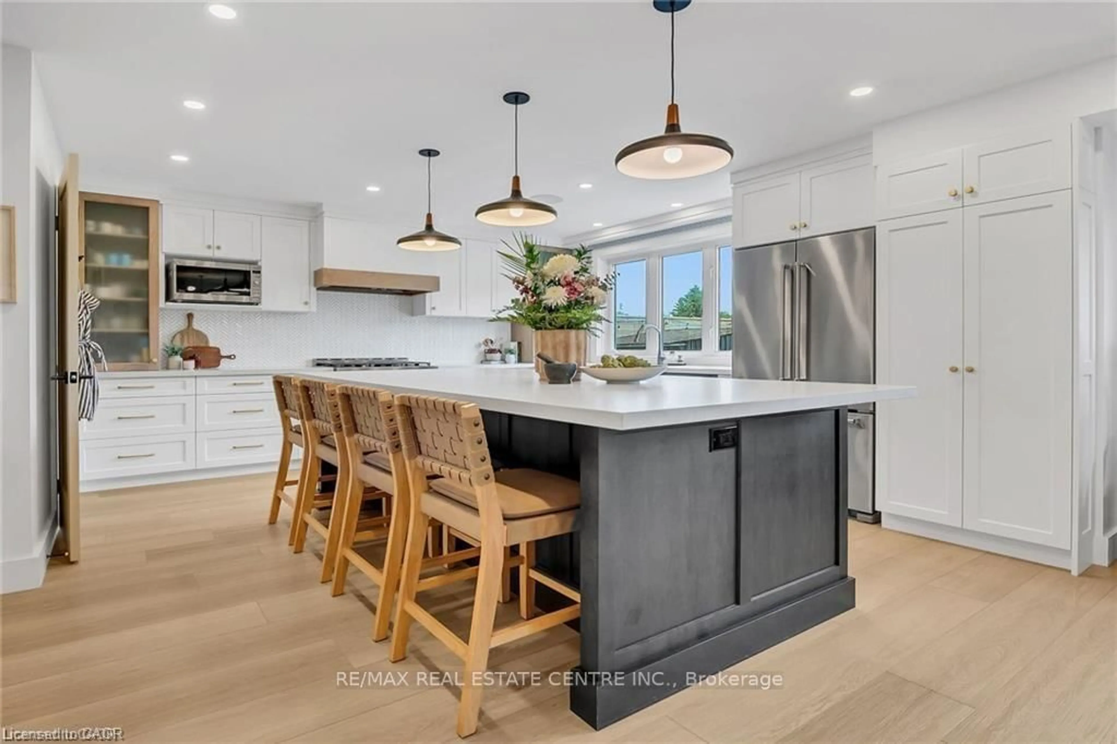 Open concept kitchen, unknown for 217 Jones Rd, Hamilton Ontario L8E 5J4