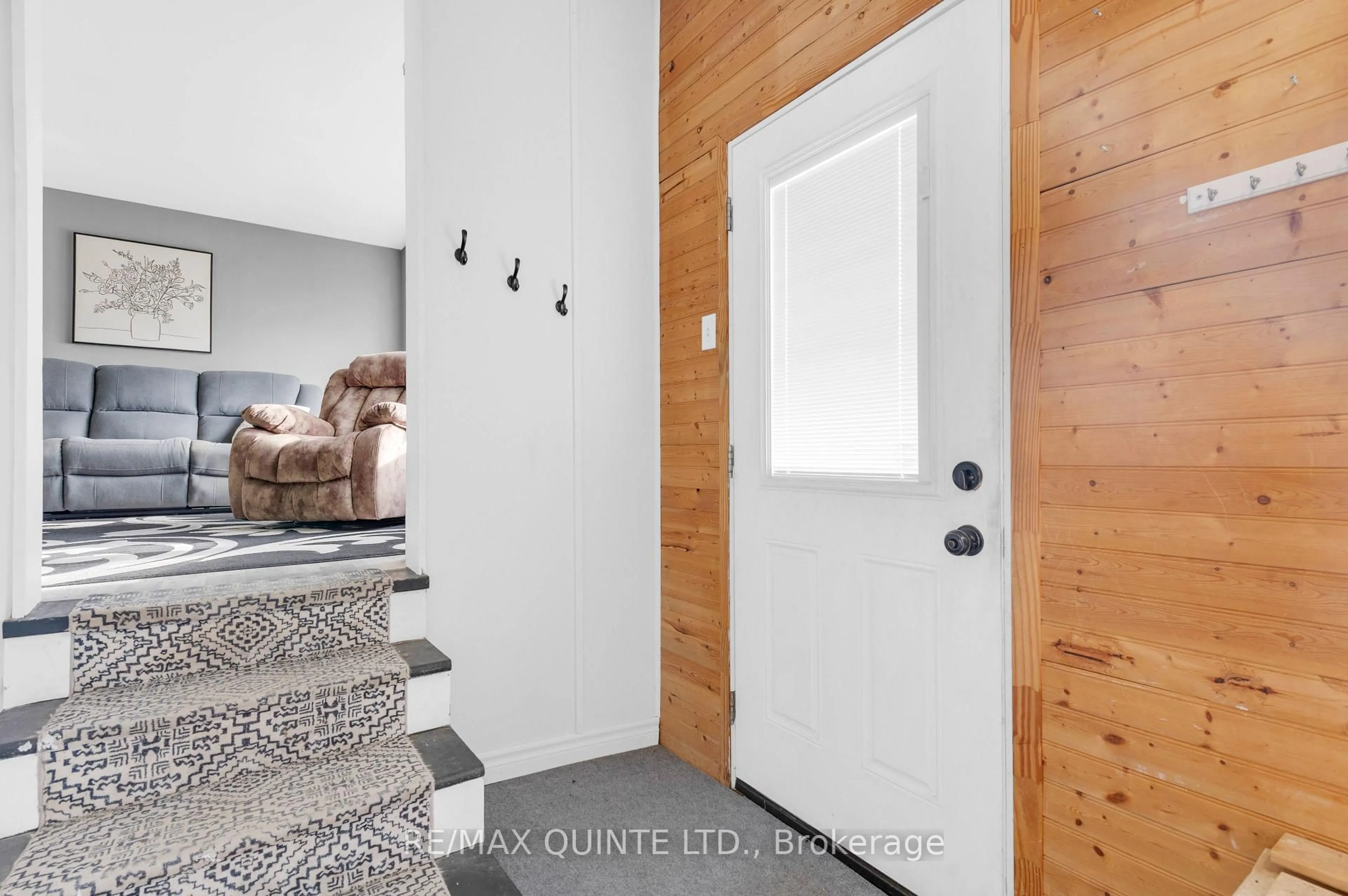 Indoor entryway for 529 Old Highway 2 #114, Quinte West Ontario K8V 5P5