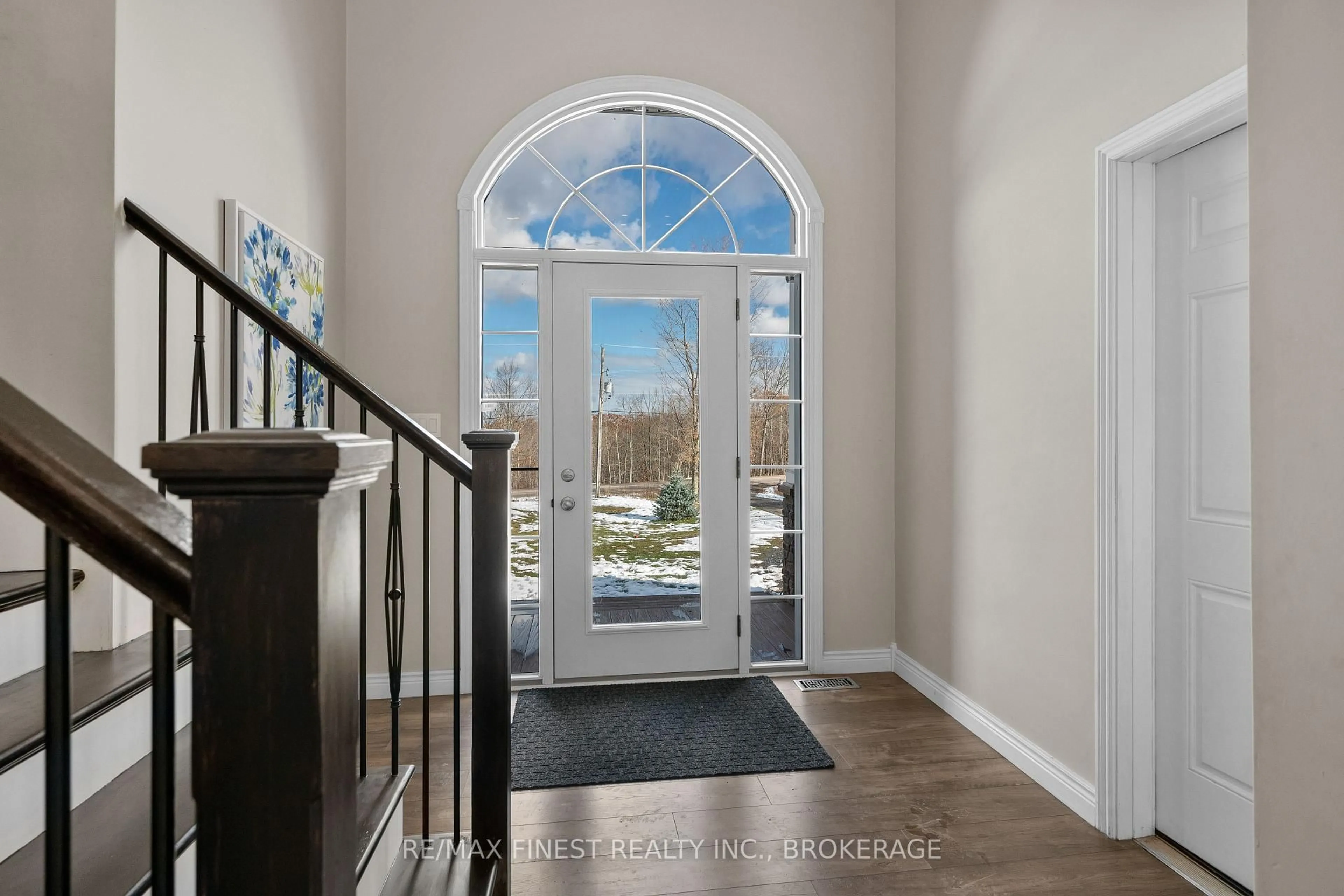 Indoor entryway for 1557 Long Lake Rd, Parham Ontario K0H 2K0