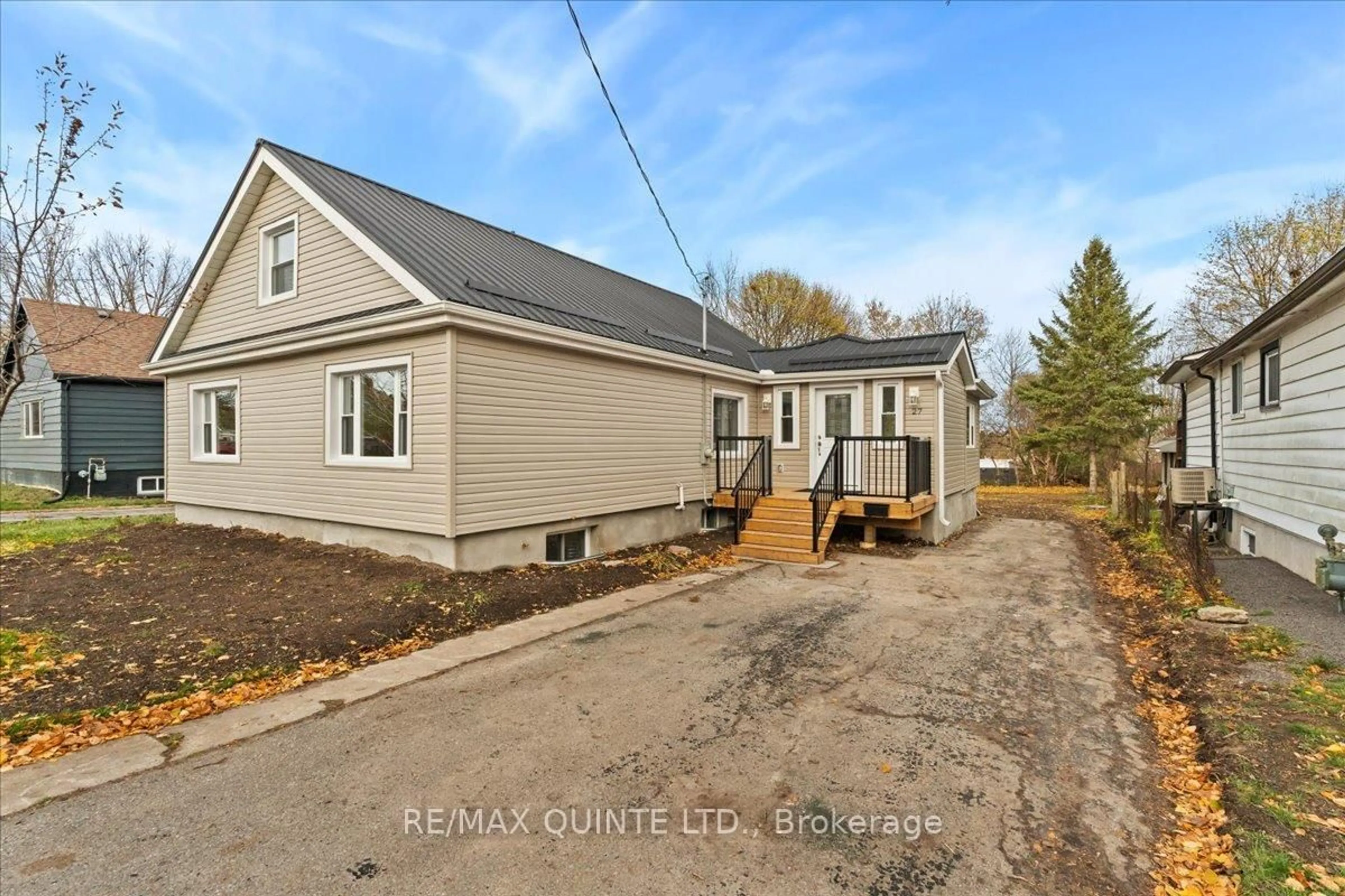 Unknown for 27 Purdy St, Belleville Ontario K8P 1Y8