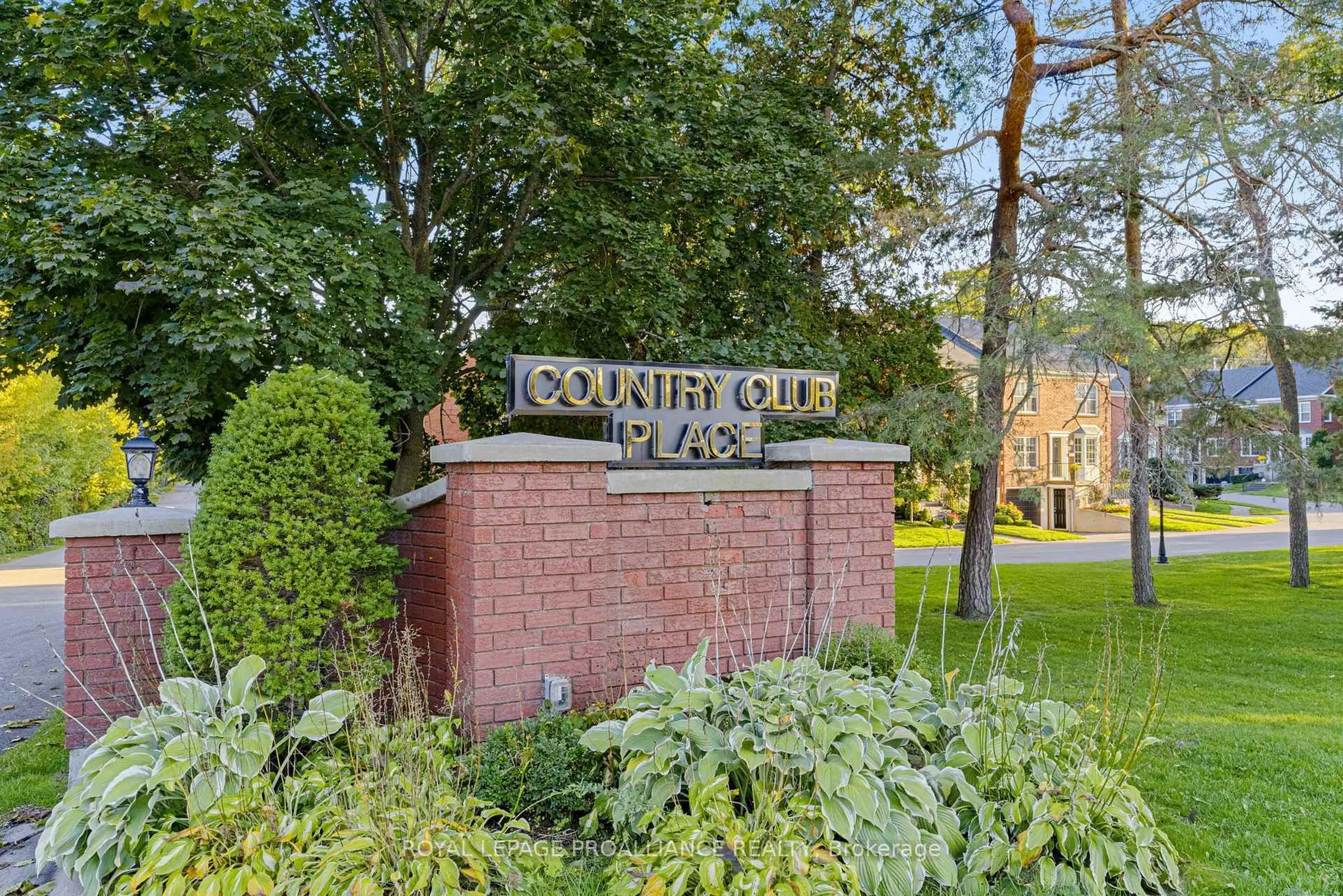 Unknown for 35 Country Club Pl, Brockville Ontario K6V 6T6