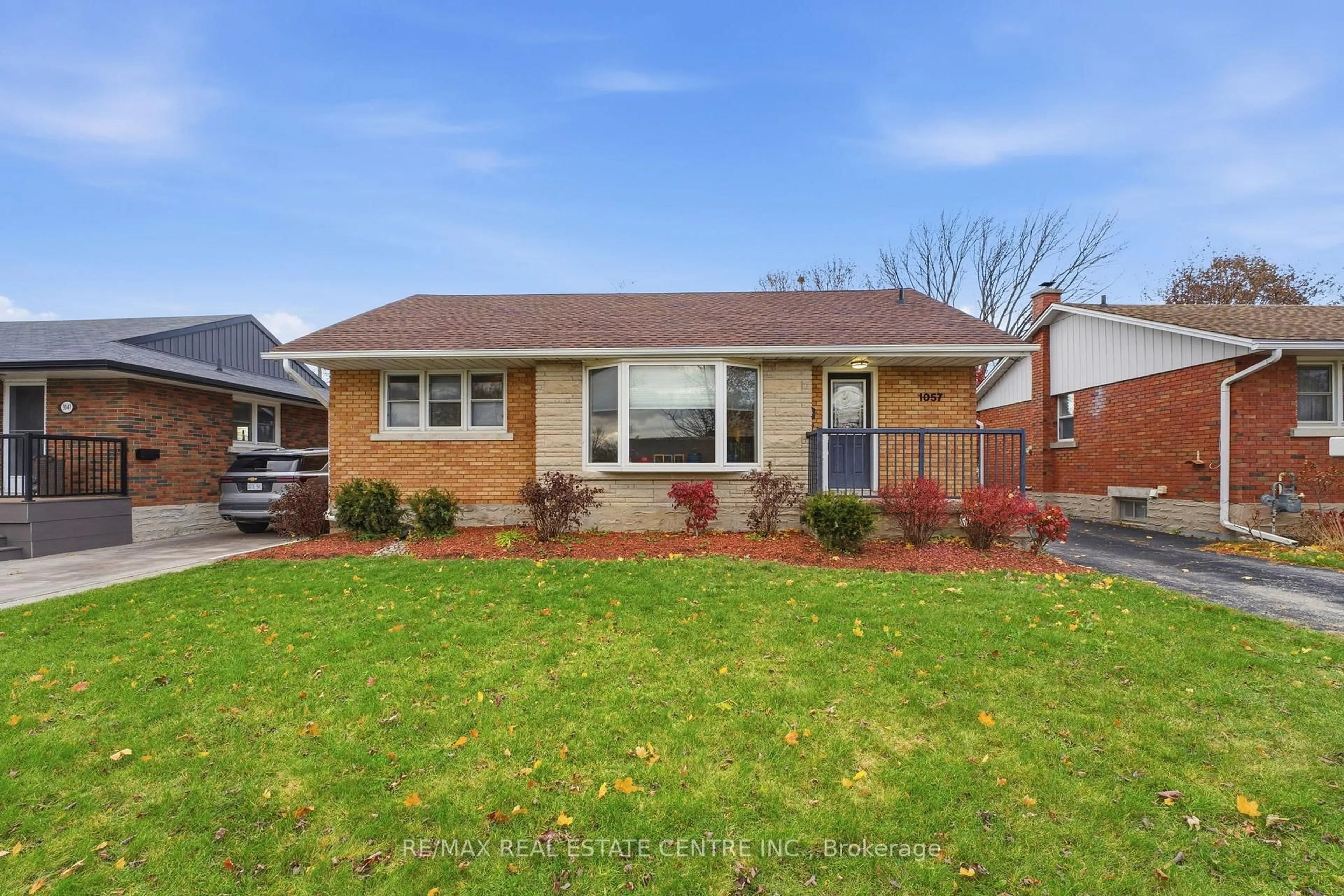 Home with brick exterior material, street for 1057 Clare Ave, Cambridge Ontario N3H 2E2