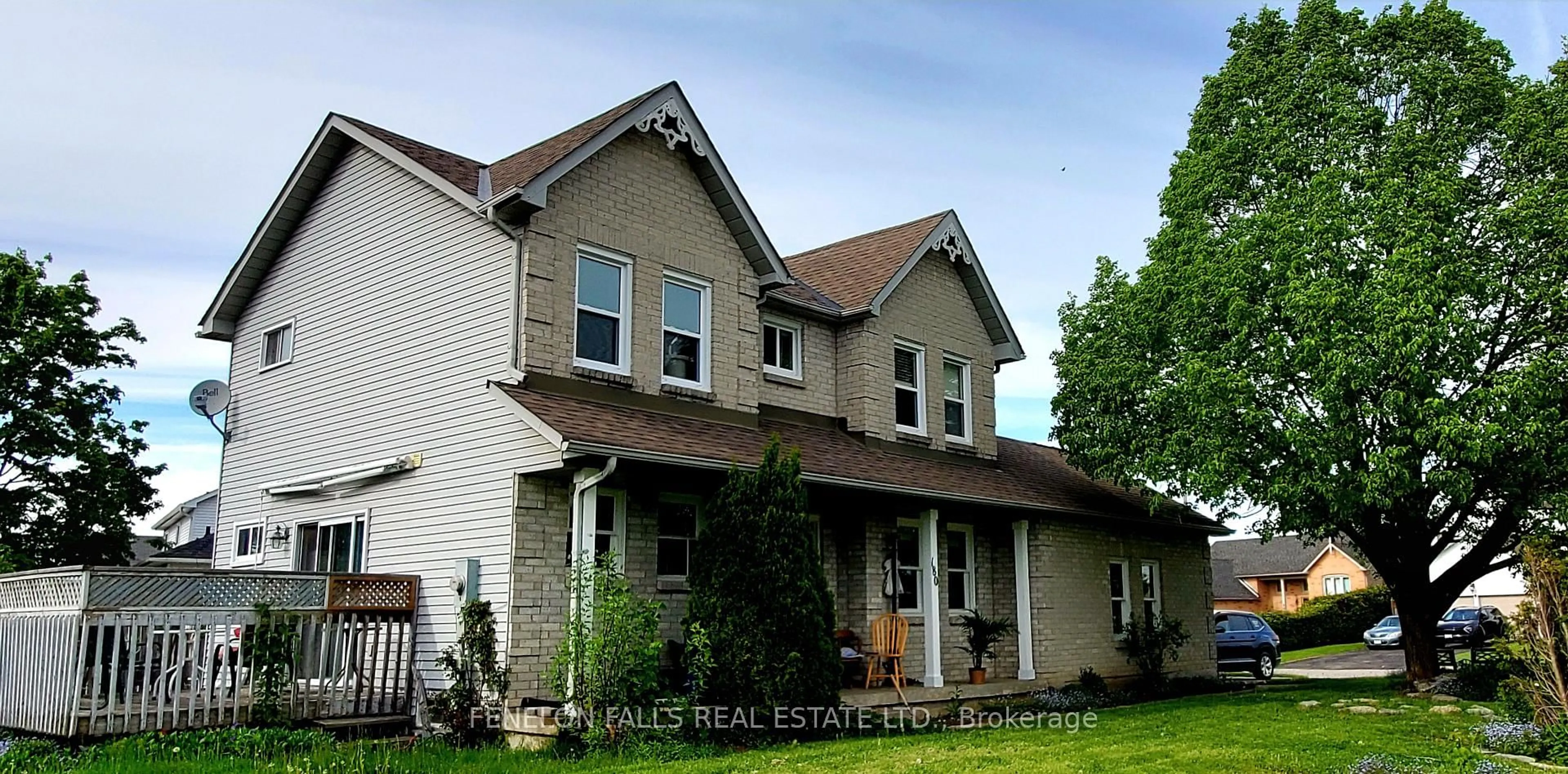 A pic from outside/outdoor area/front of a property/back of a property/a pic from drone, building for 180 Orchard Park Rd, Kawartha Lakes Ontario K9V 6A6