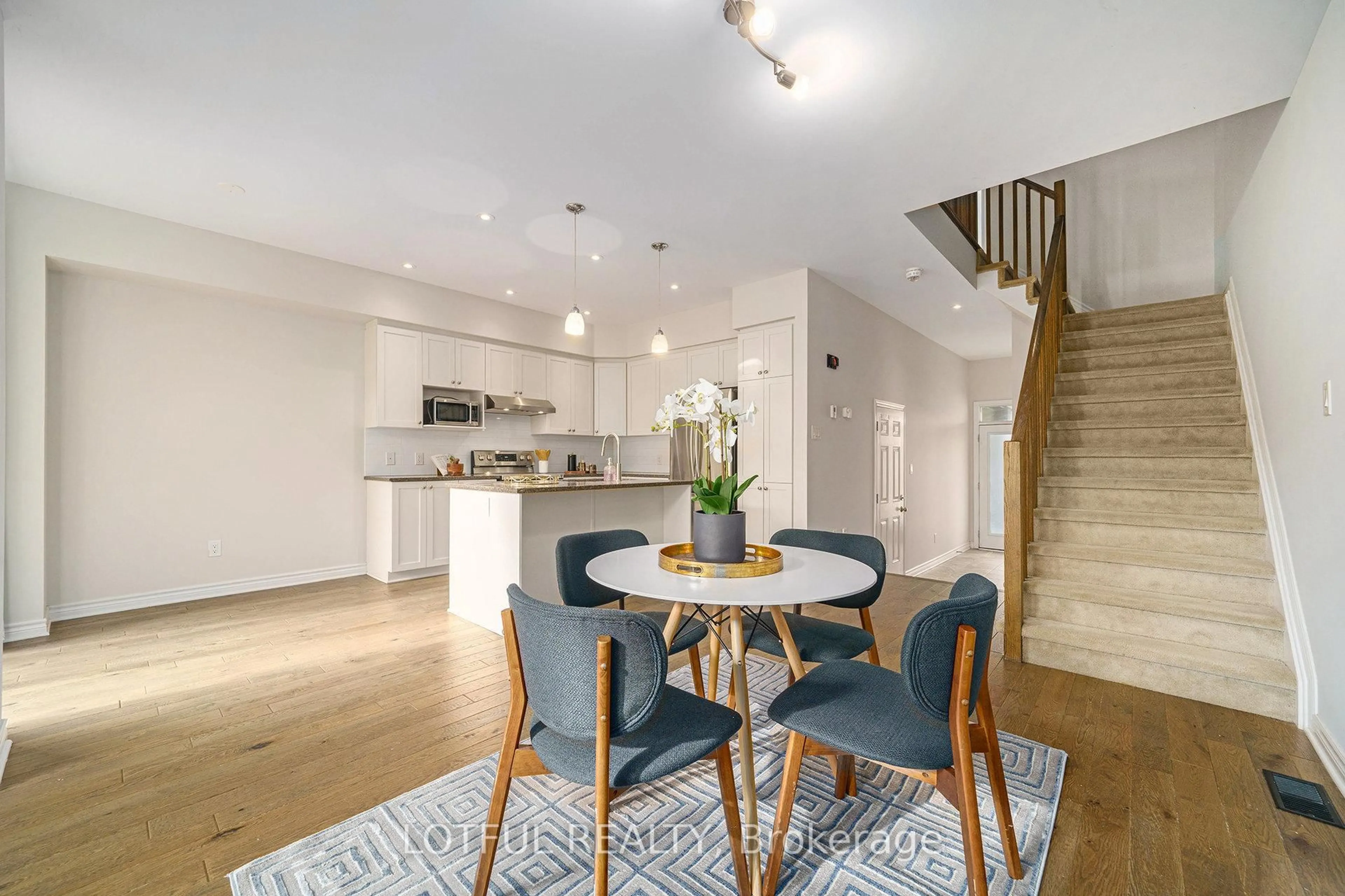 Open concept kitchen, unknown for 336 Rainrock Cres, Ottawa Ontario K1W 0J6