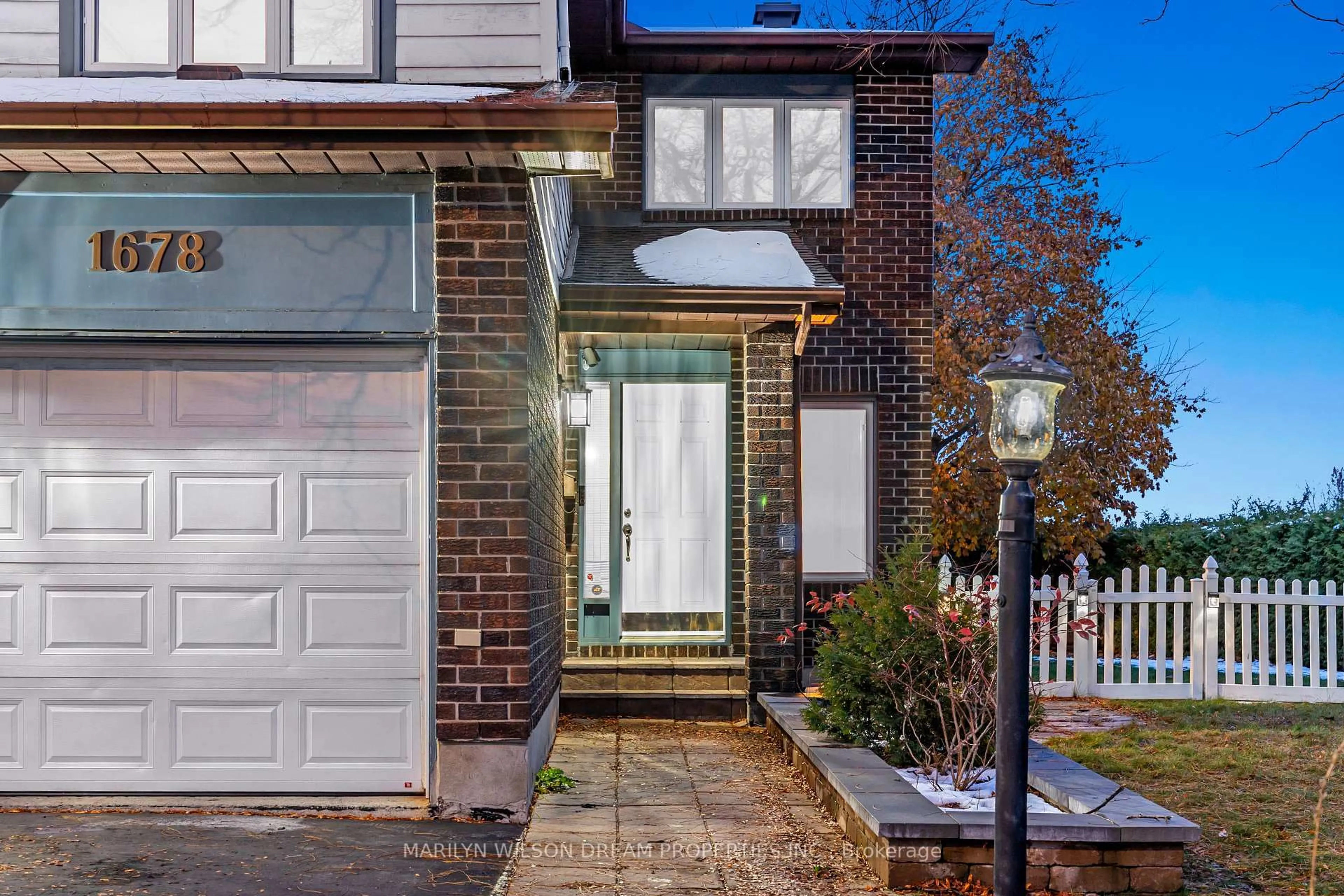 Home with brick exterior material, street for 1678 Smithers Cres, Ottawa Ontario K1C 4W9