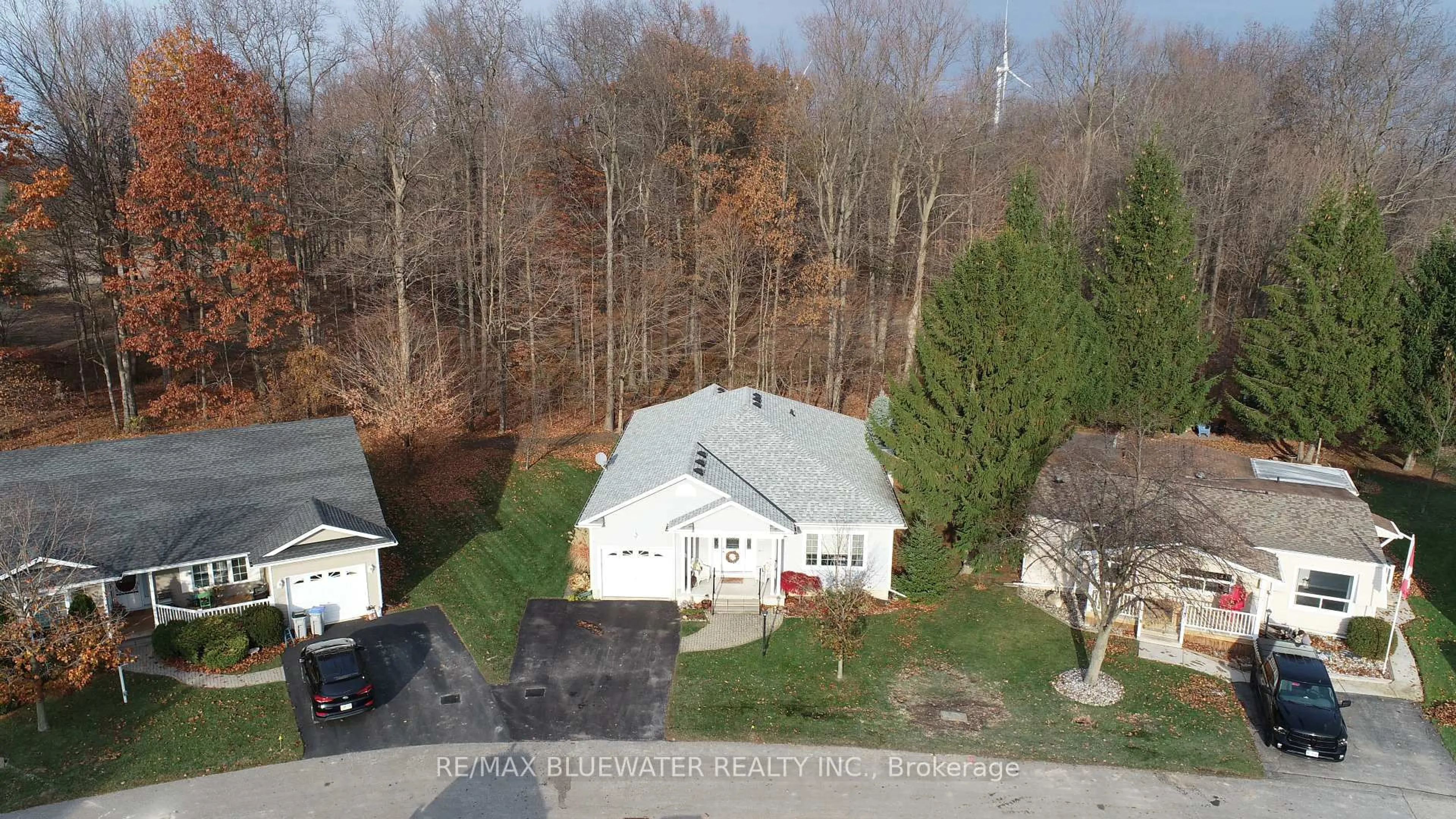 A pic from outside/outdoor area/front of a property/back of a property/a pic from drone, unknown for 363 Shannon Blvd, South Huron Ontario N0M 1T0