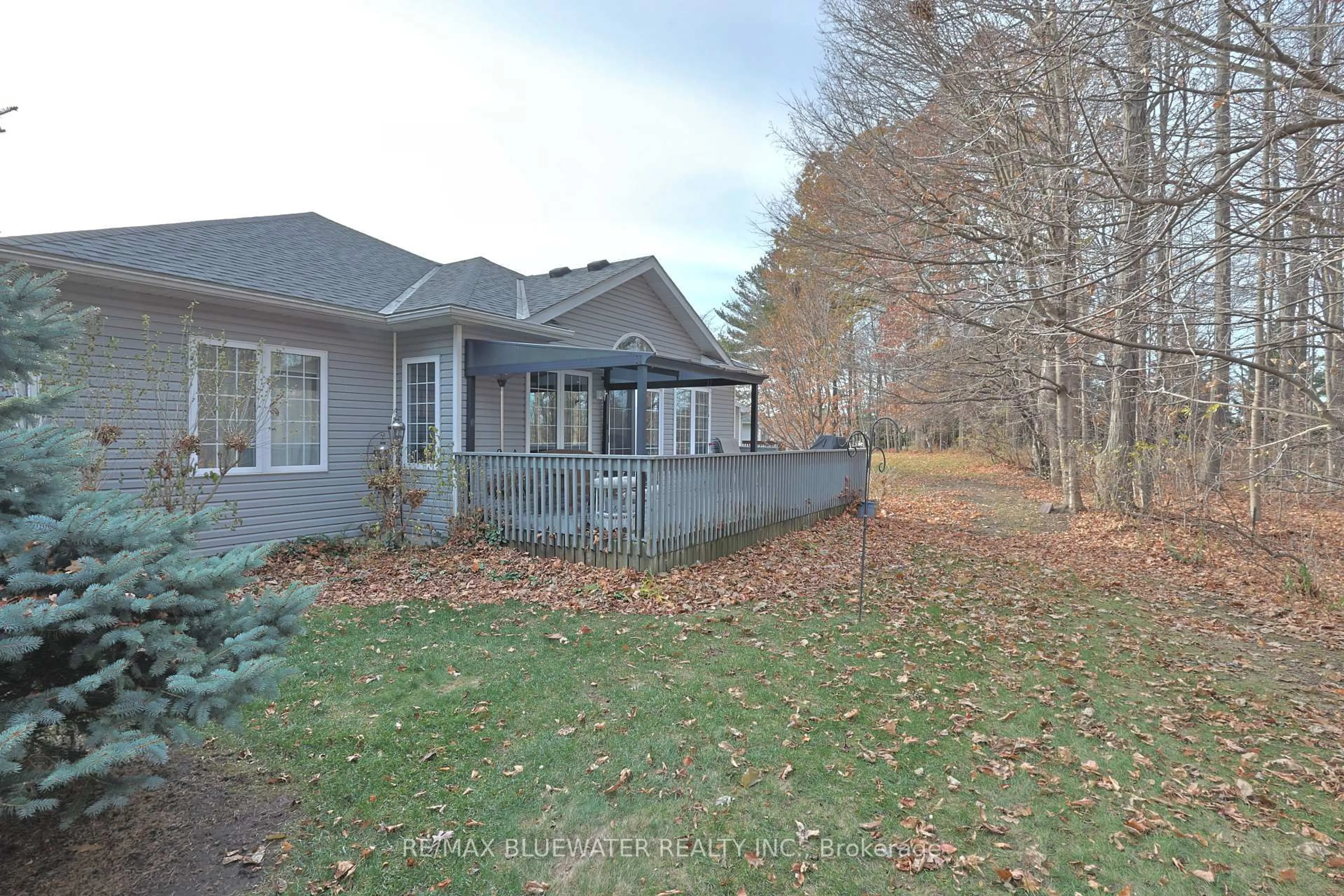 A pic from outside/outdoor area/front of a property/back of a property/a pic from drone, unknown for 363 Shannon Blvd, South Huron Ontario N0M 1T0