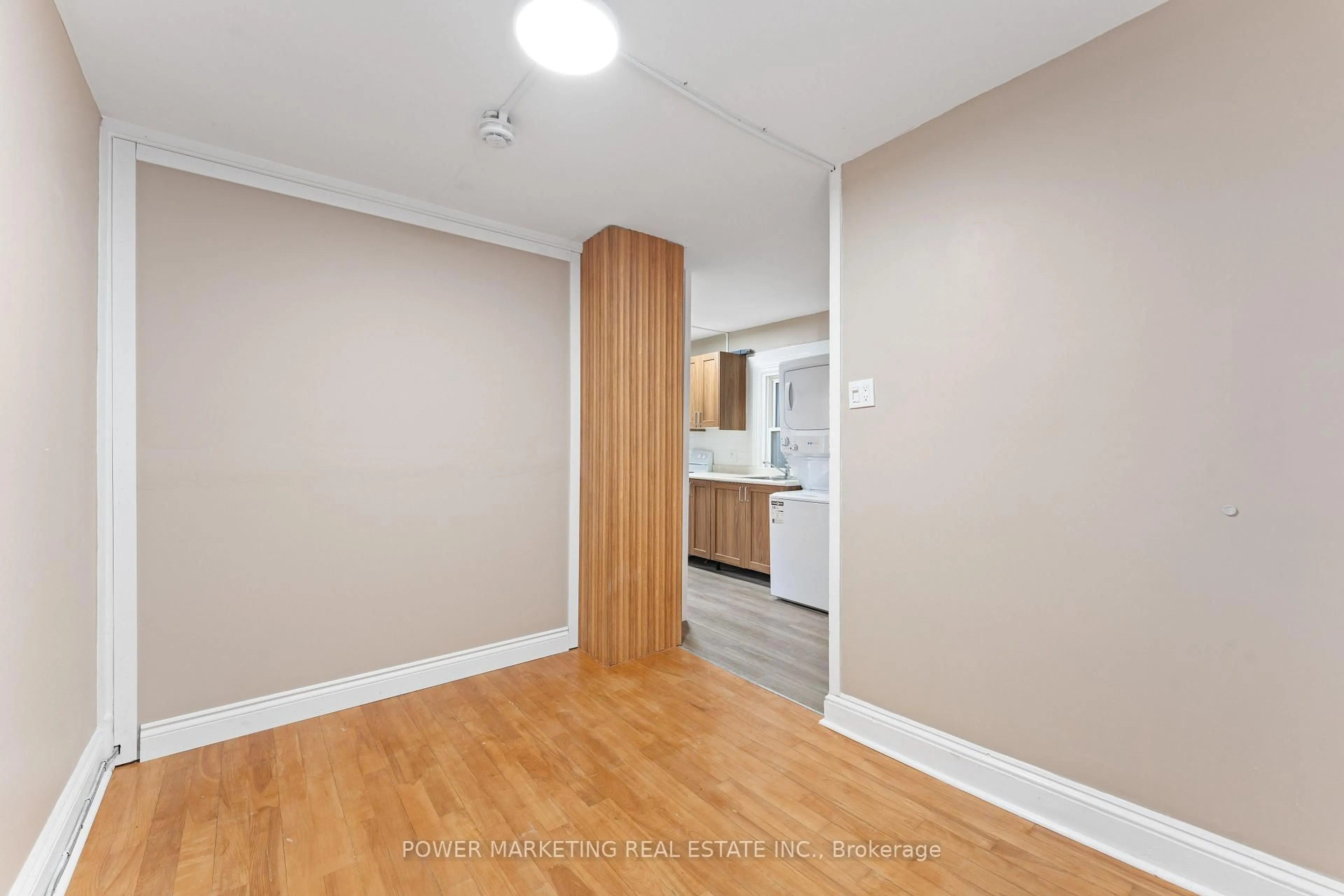 Unknown for 684 BRONSON Ave, Ottawa Ontario K1S 4E9