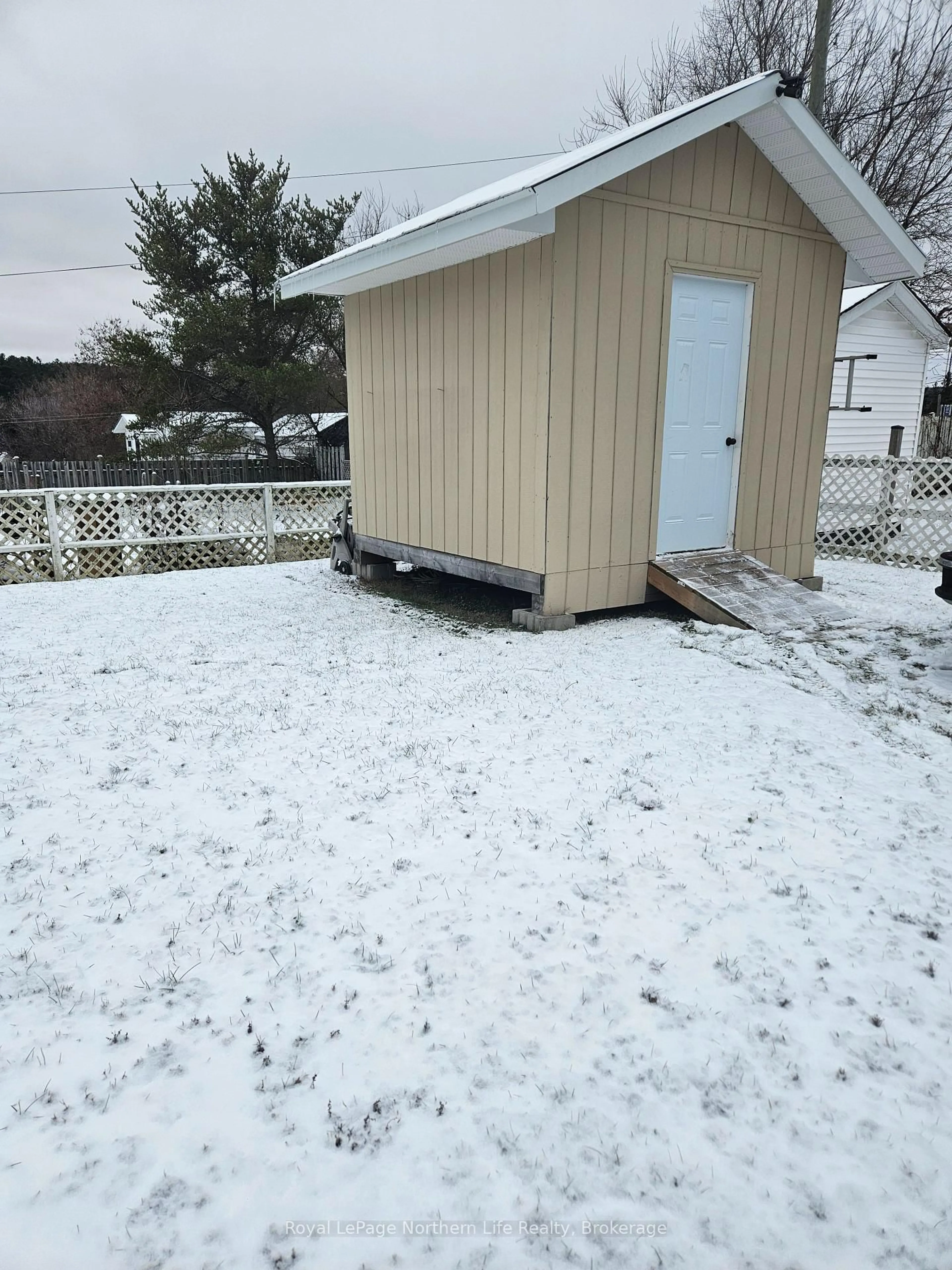 Shed for 431 BRYDGES St, Mattawa Ontario P0H 1V0