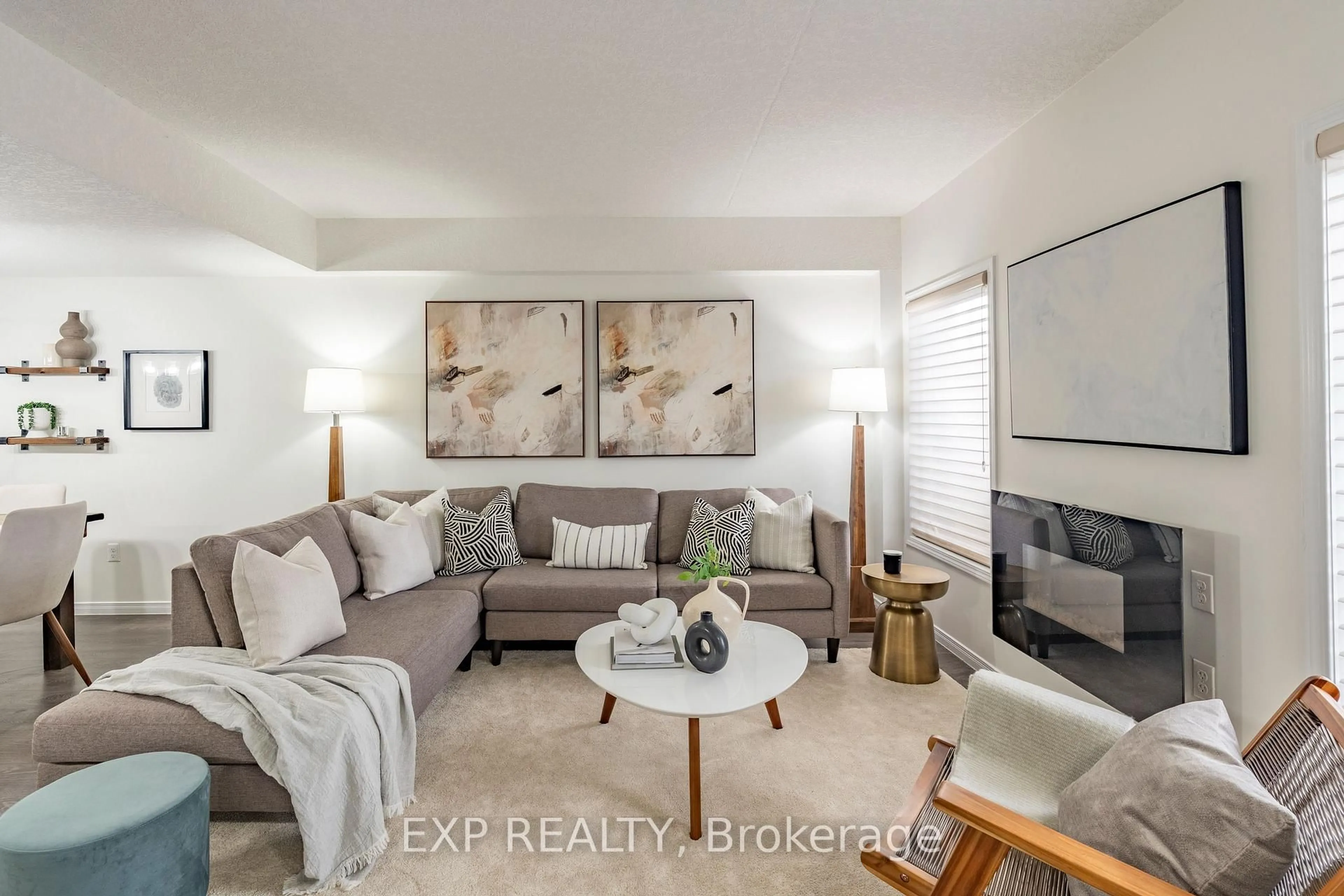 Living room with furniture, unknown for 1662 Fischer Hallman Rd #H, Kitchener Ontario N2R 0C6