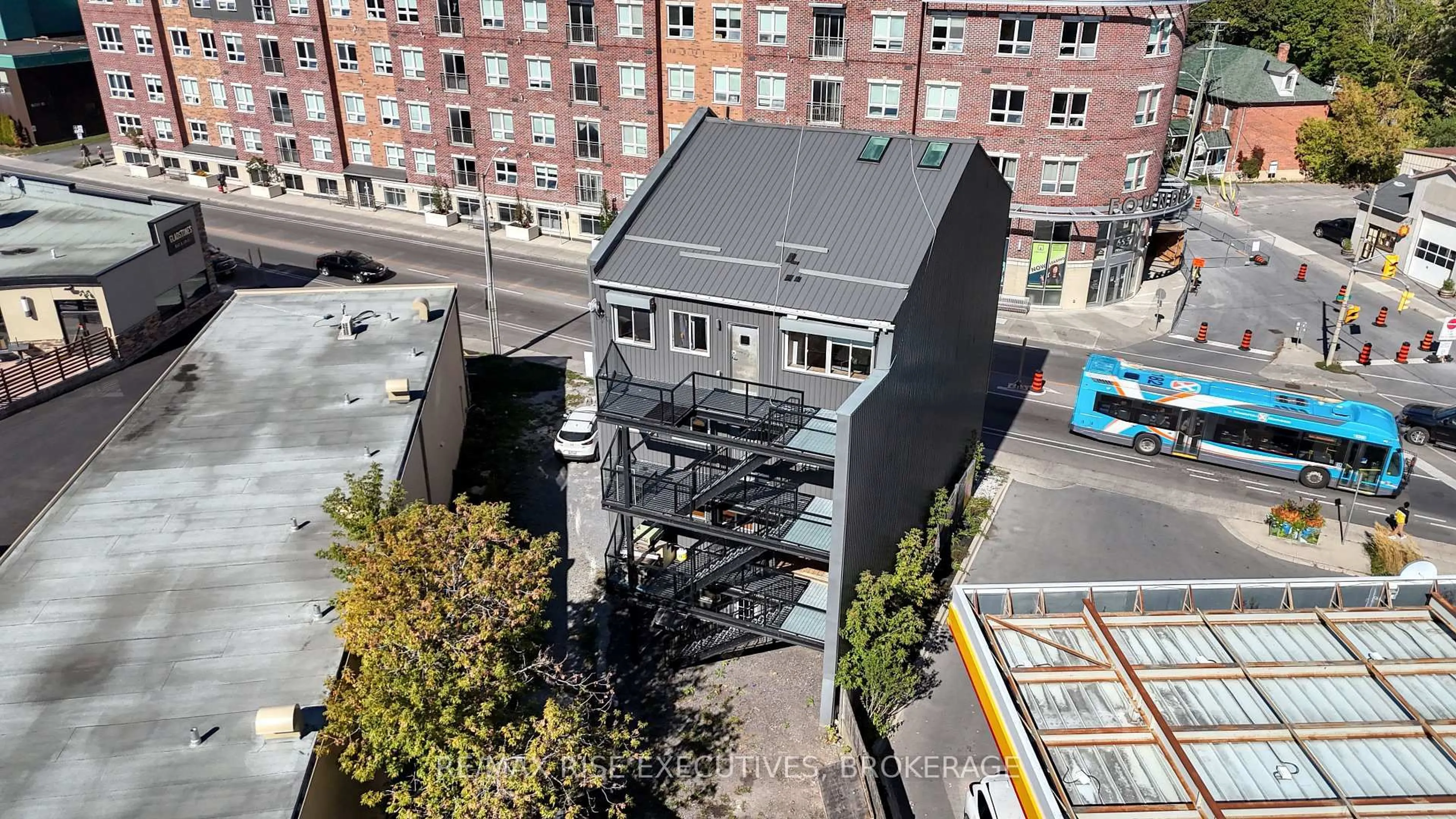 A pic from outside/outdoor area/front of a property/back of a property/a pic from drone, city buildings view from balcony for 682 Princess St, Kingston Ontario K7L 1E7