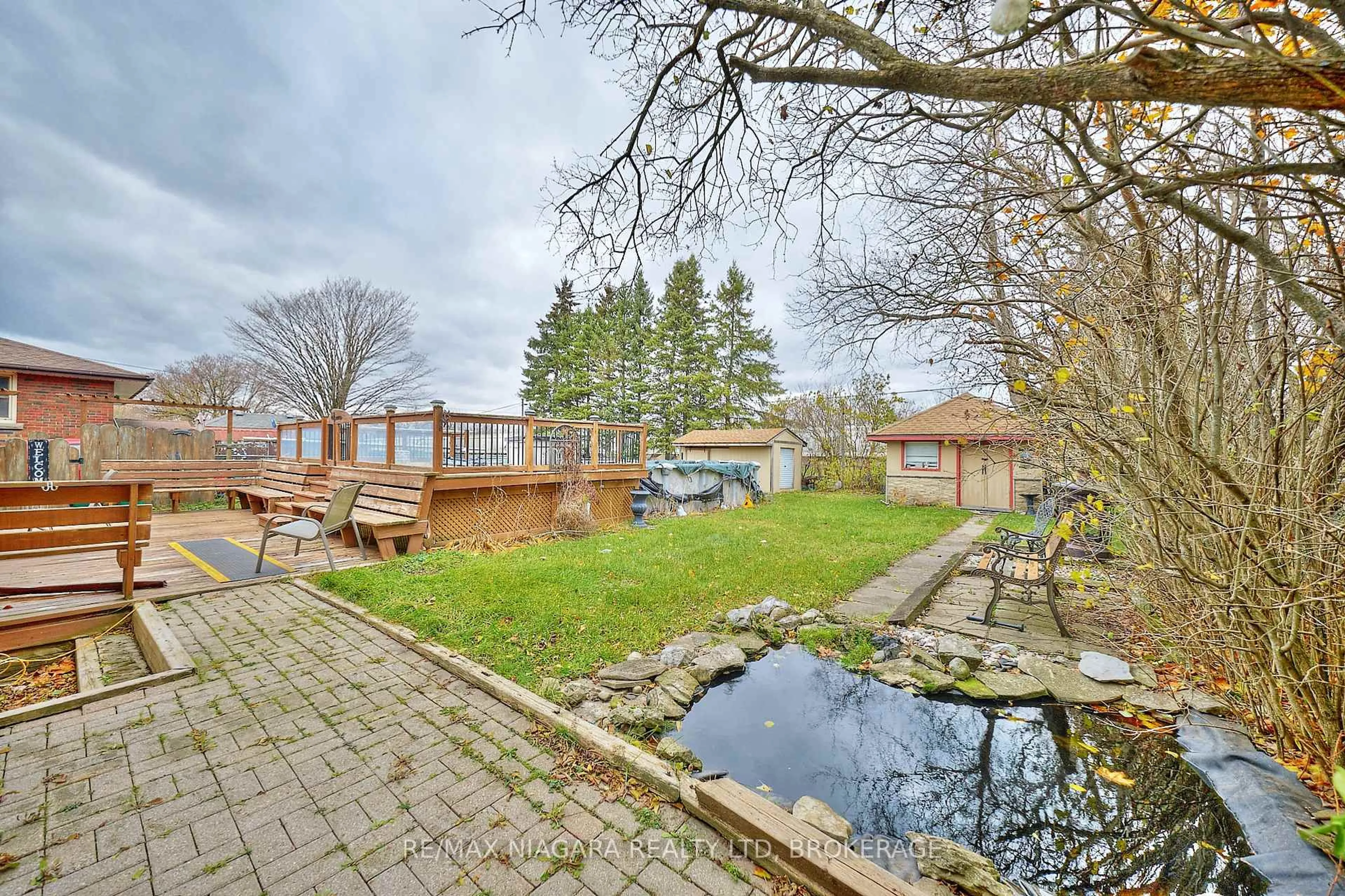 Patio, water/lake/river/ocean view for 497 Clarence St, Port Colborne Ontario L3K 3H3