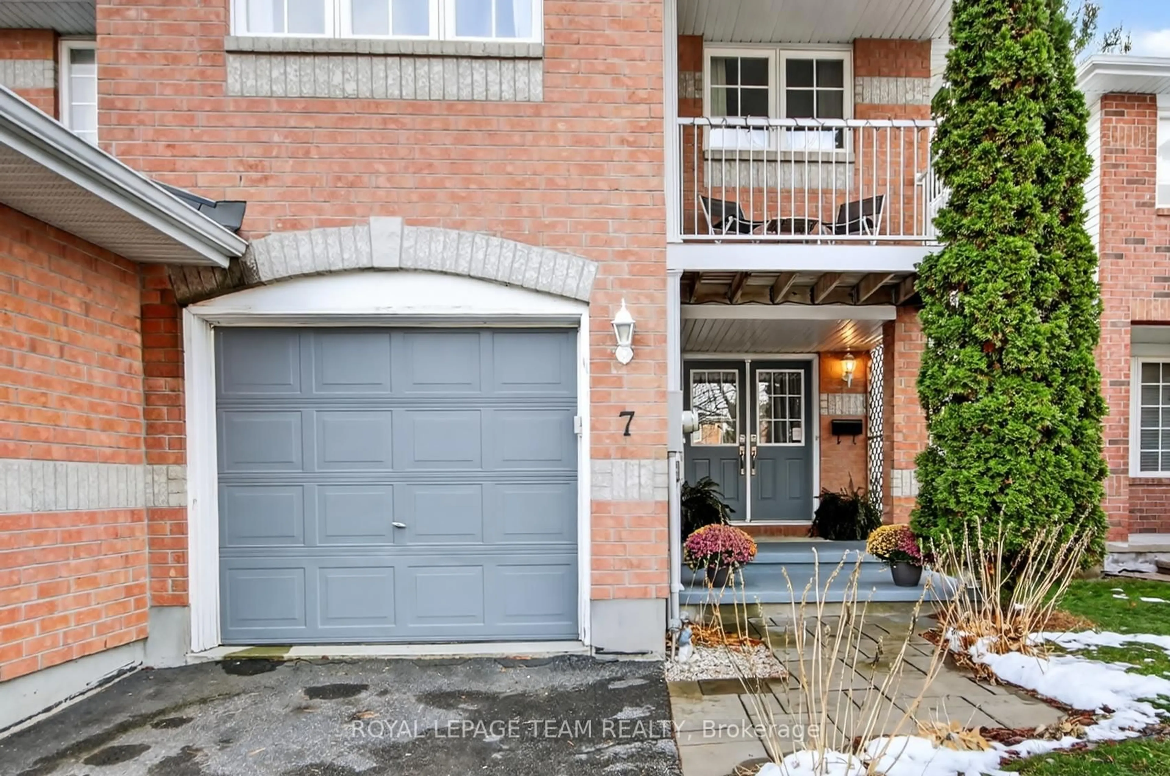 Unknown for 7 NEWCASTLE Ave, Ottawa Ontario K2K 2R2