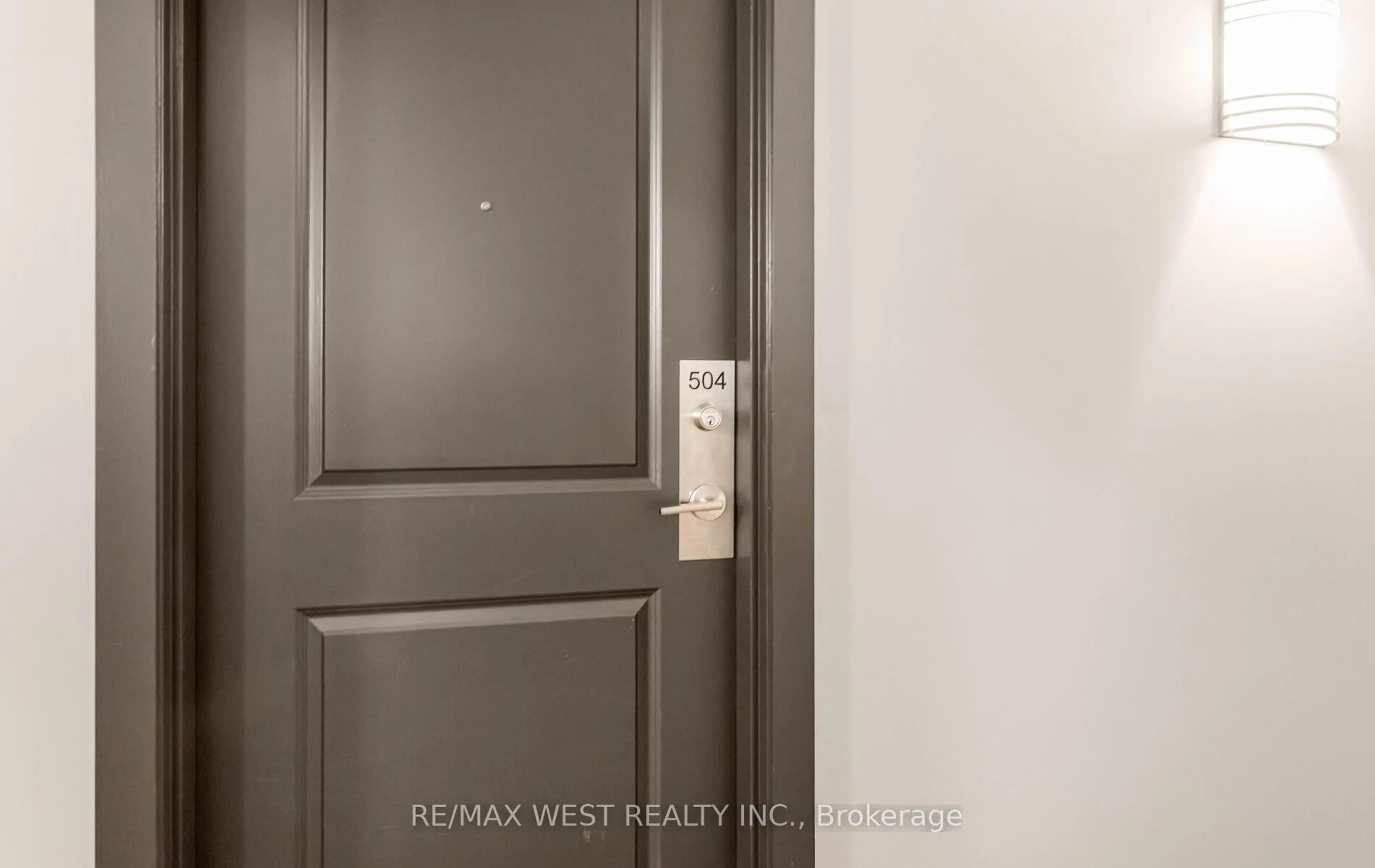 Unknown for 427 Aberdeen Ave #PH04, Hamilton Ontario L8P 2S4