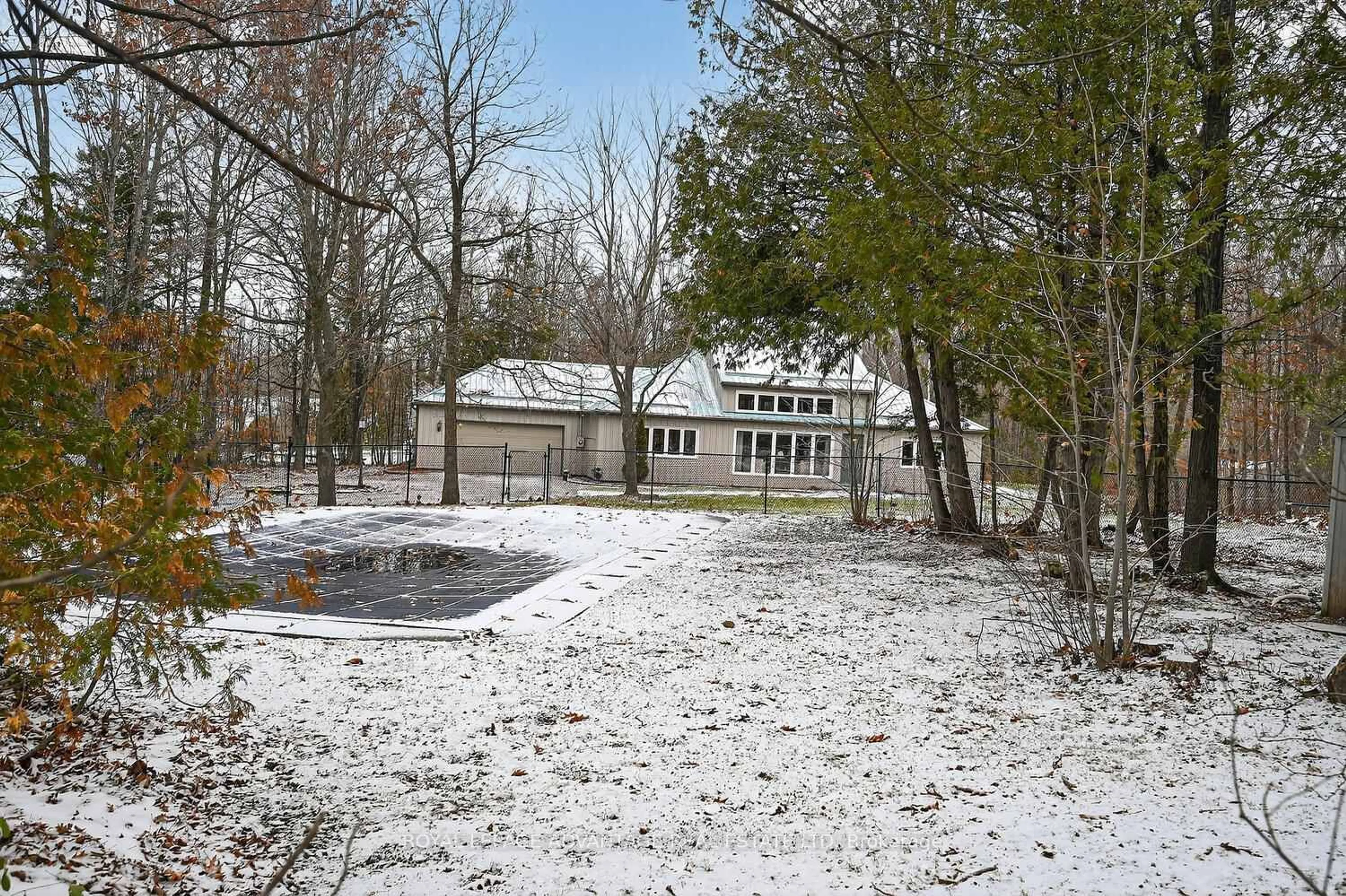 A pic from outside/outdoor area/front of a property/back of a property/a pic from drone, unknown for 75 Poonamalie Rd, Rideau Lakes Ontario K7A 5B8