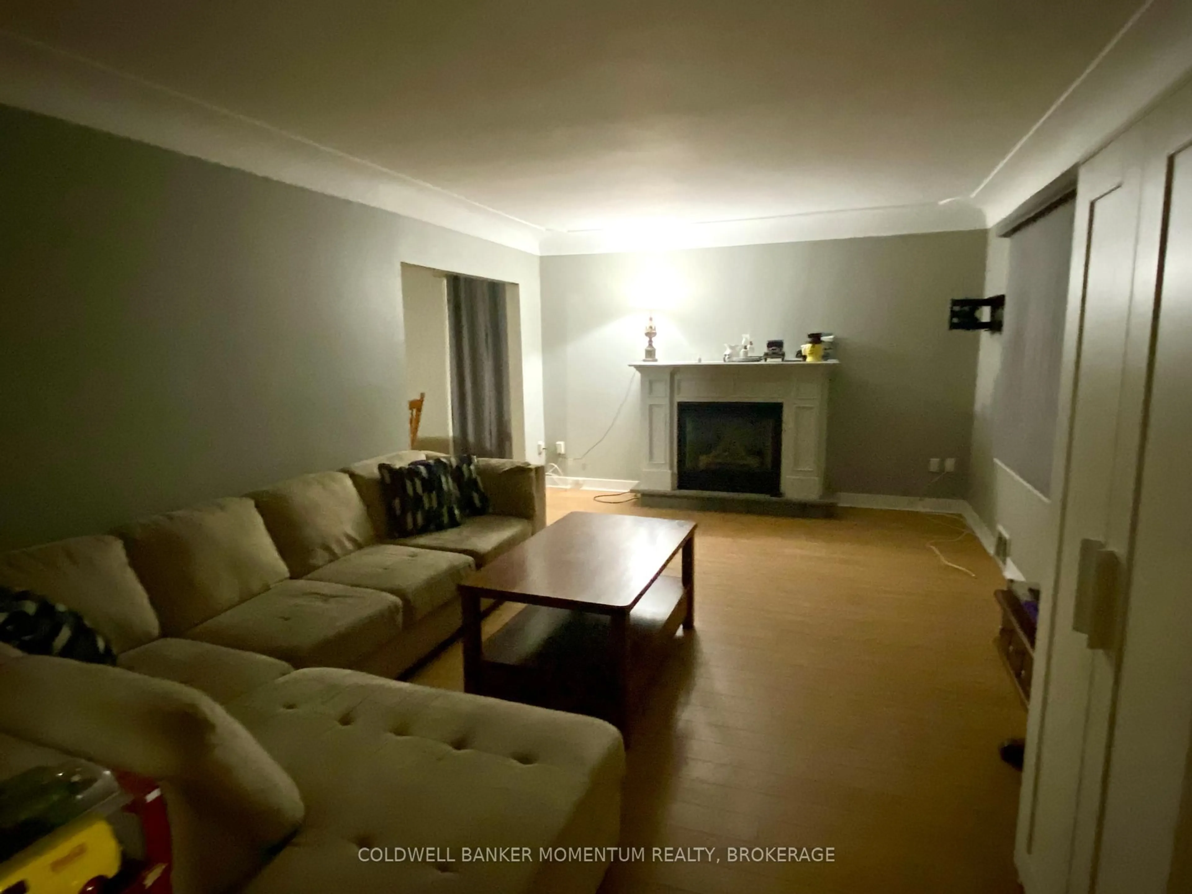 Living room with furniture, unknown for 110 Clarke St, Port Colborne Ontario L3K 2G3